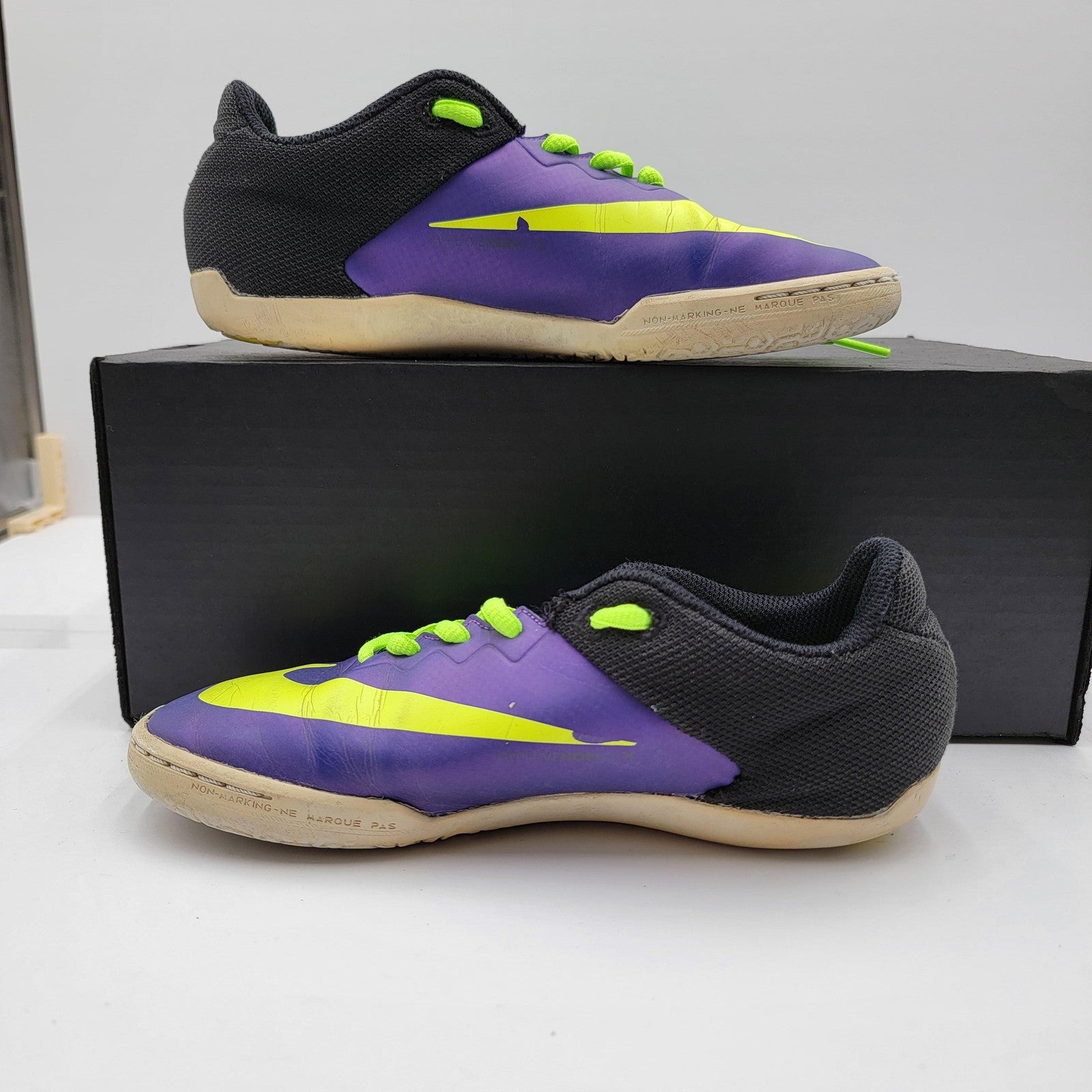 Nike Shoes Youth Sz 4Y HypervenomX Pro Indoor Soccer Purple Black 749923507 2181