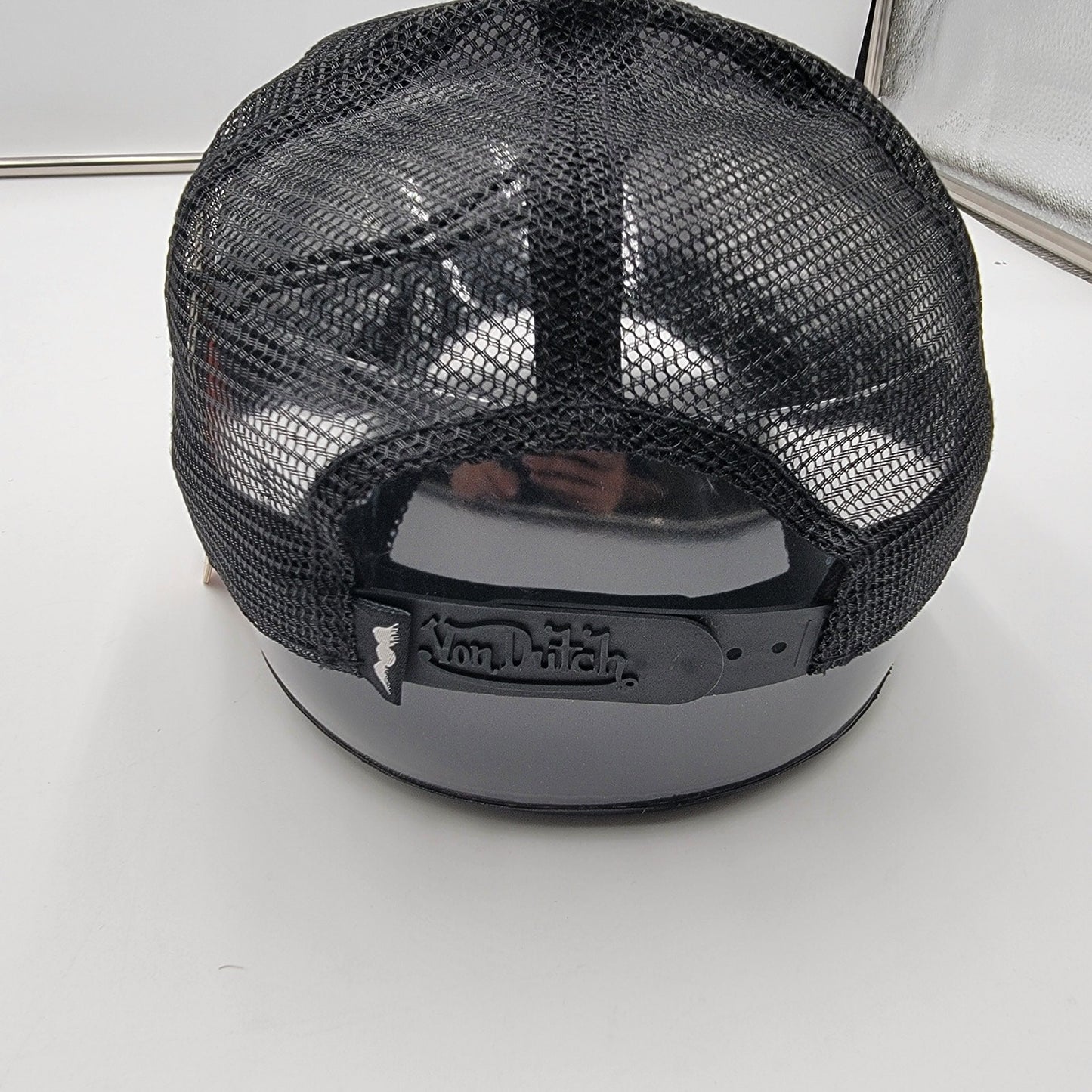 Von Dutch Black and White Classic Trucker 51 Snapback One Sz2