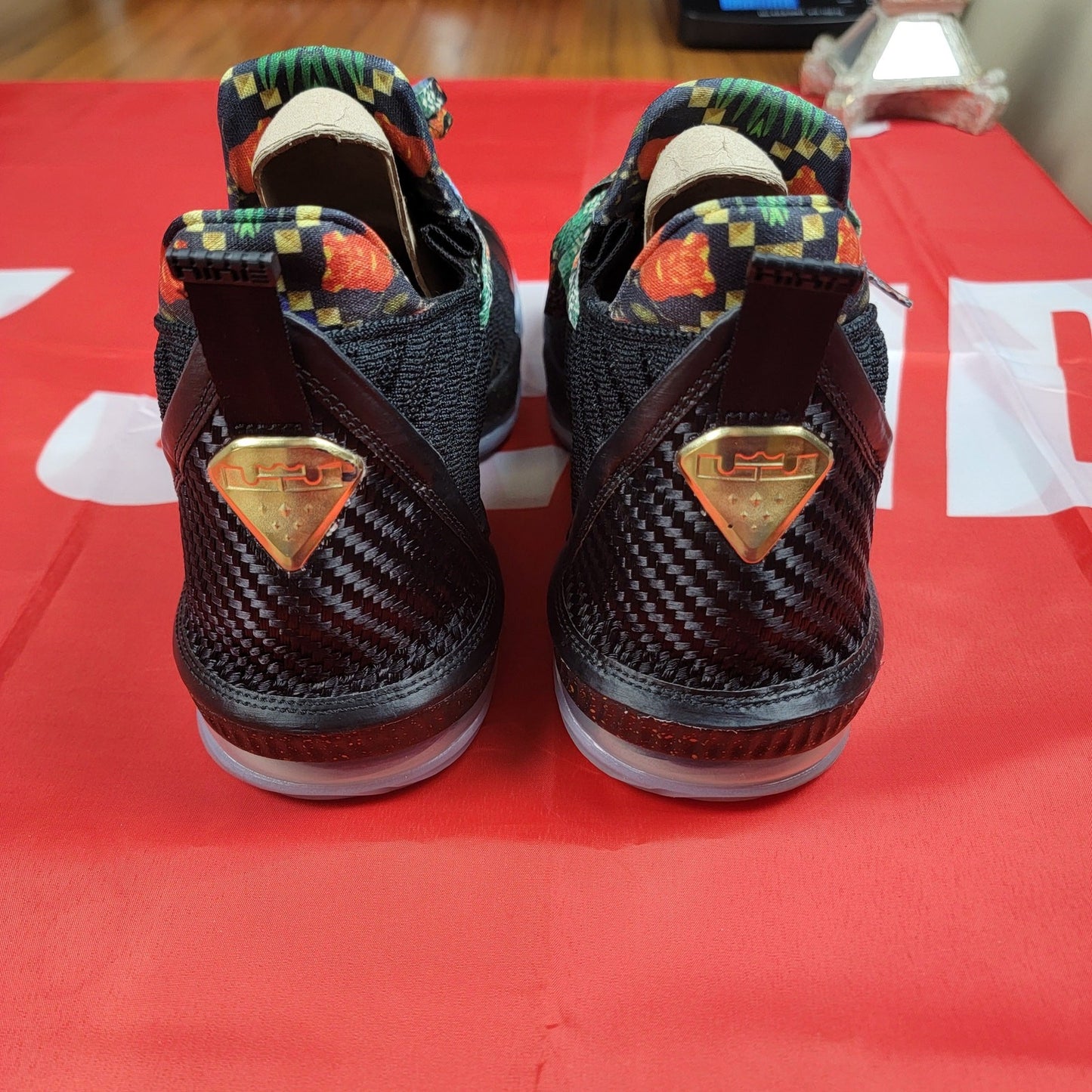 Nike LeBron 16 KC Watch The Throne Sz 11 Black/Metallic Gold-RoseFrost CI15180012