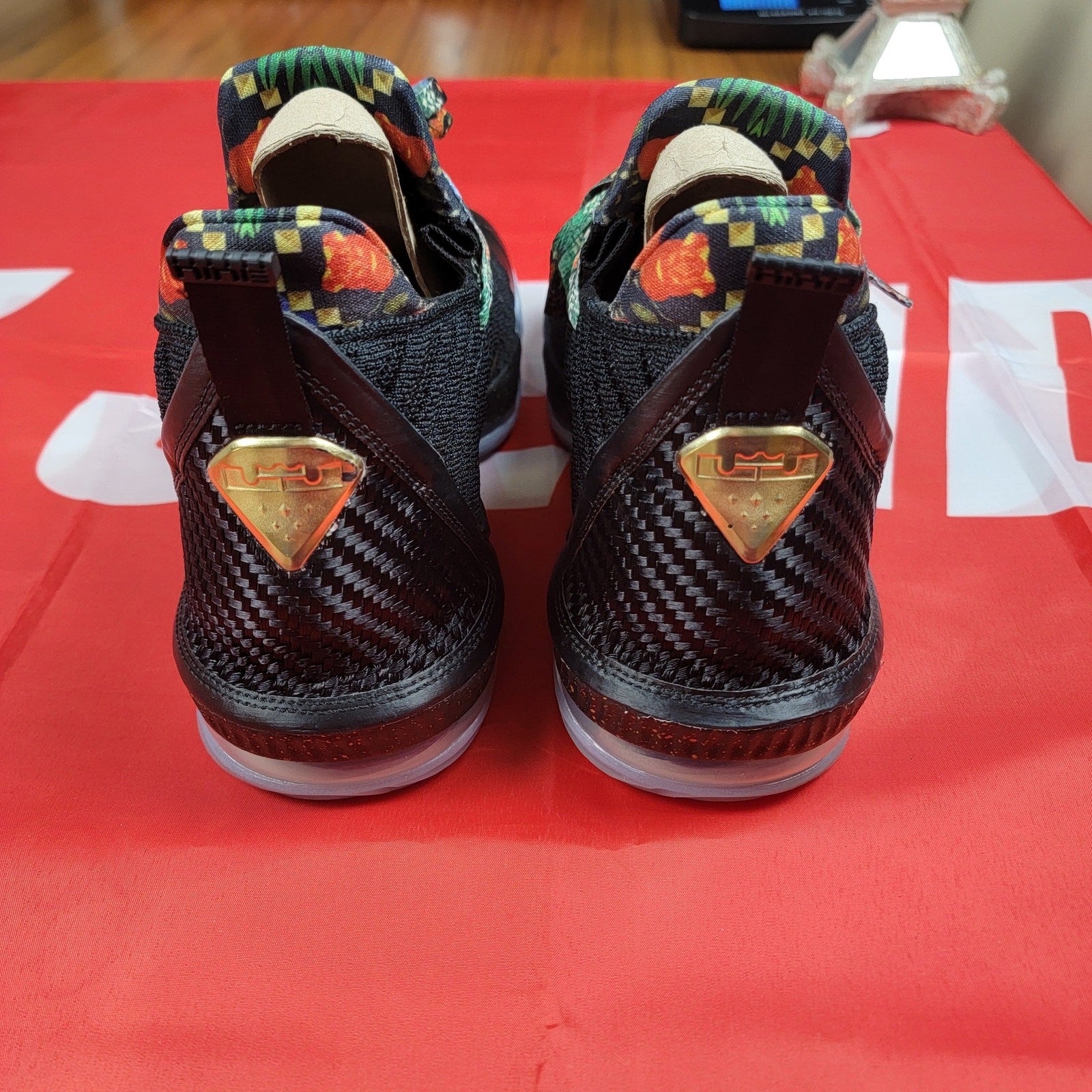 Nike LeBron 16 KC Watch The Throne Sz 11 Black/Metallic Gold-RoseFrost CI15180012