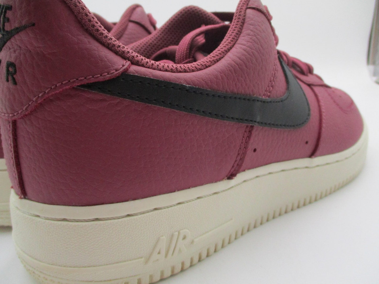 Nike Air Force 1 Low Shoes Mens Sz 9.5 Red Black Leather Low Top AA4083-601 1U512
