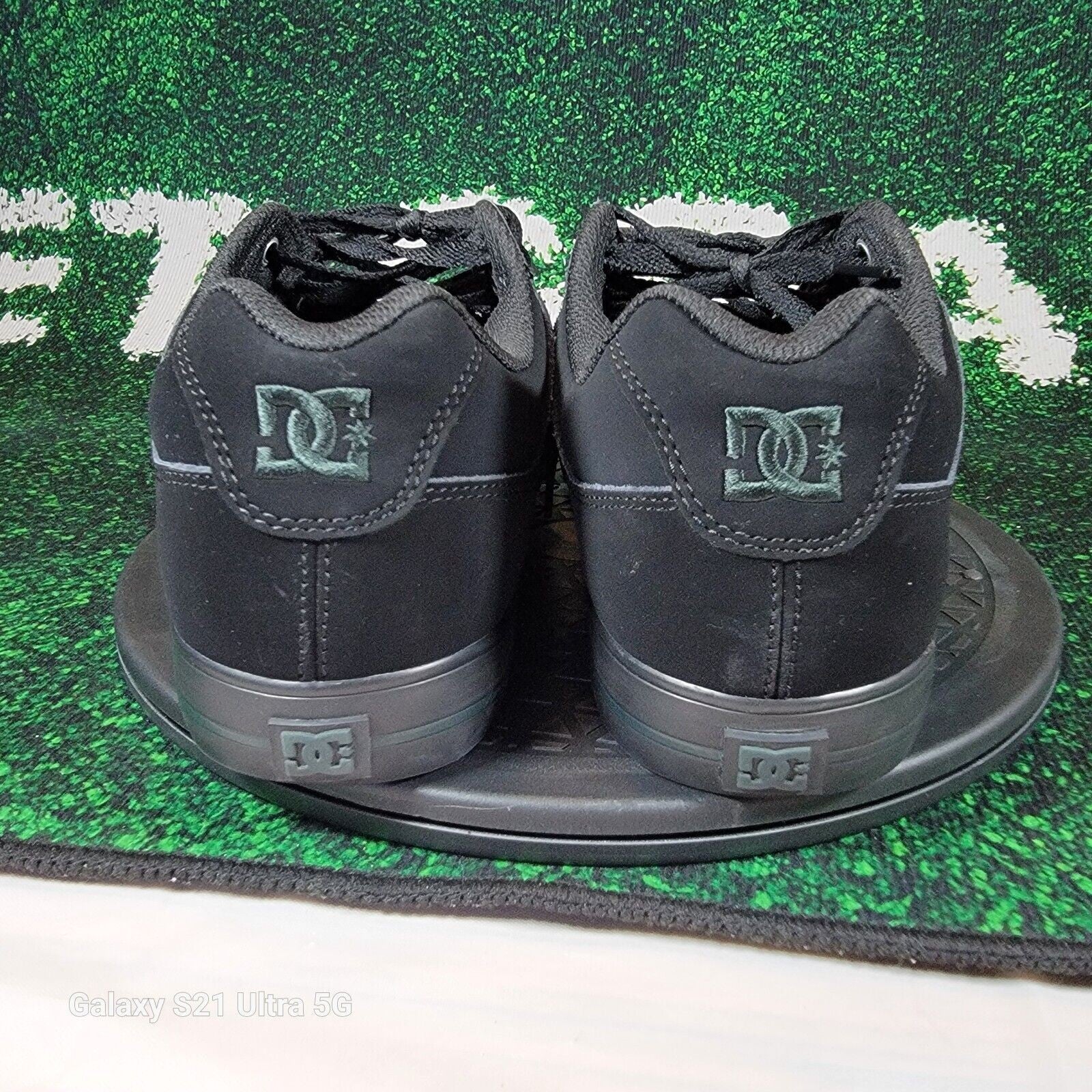 DC Shoes Pure A Lace Up Skate Sneaker In Triple Black Size US 10.5