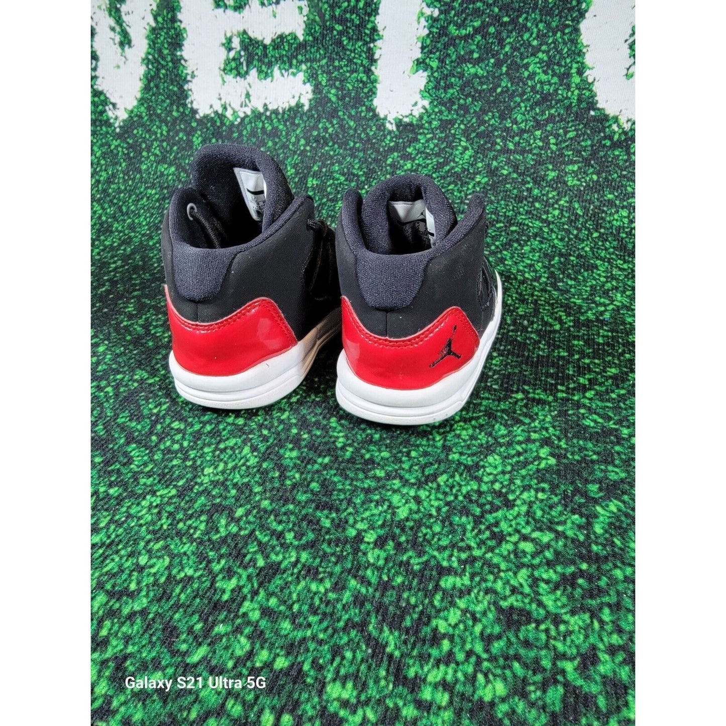 Nike Air Jordan Max Aura (TD) AQ9215006 Toddler Shoes Black & Red Sz 8C1
