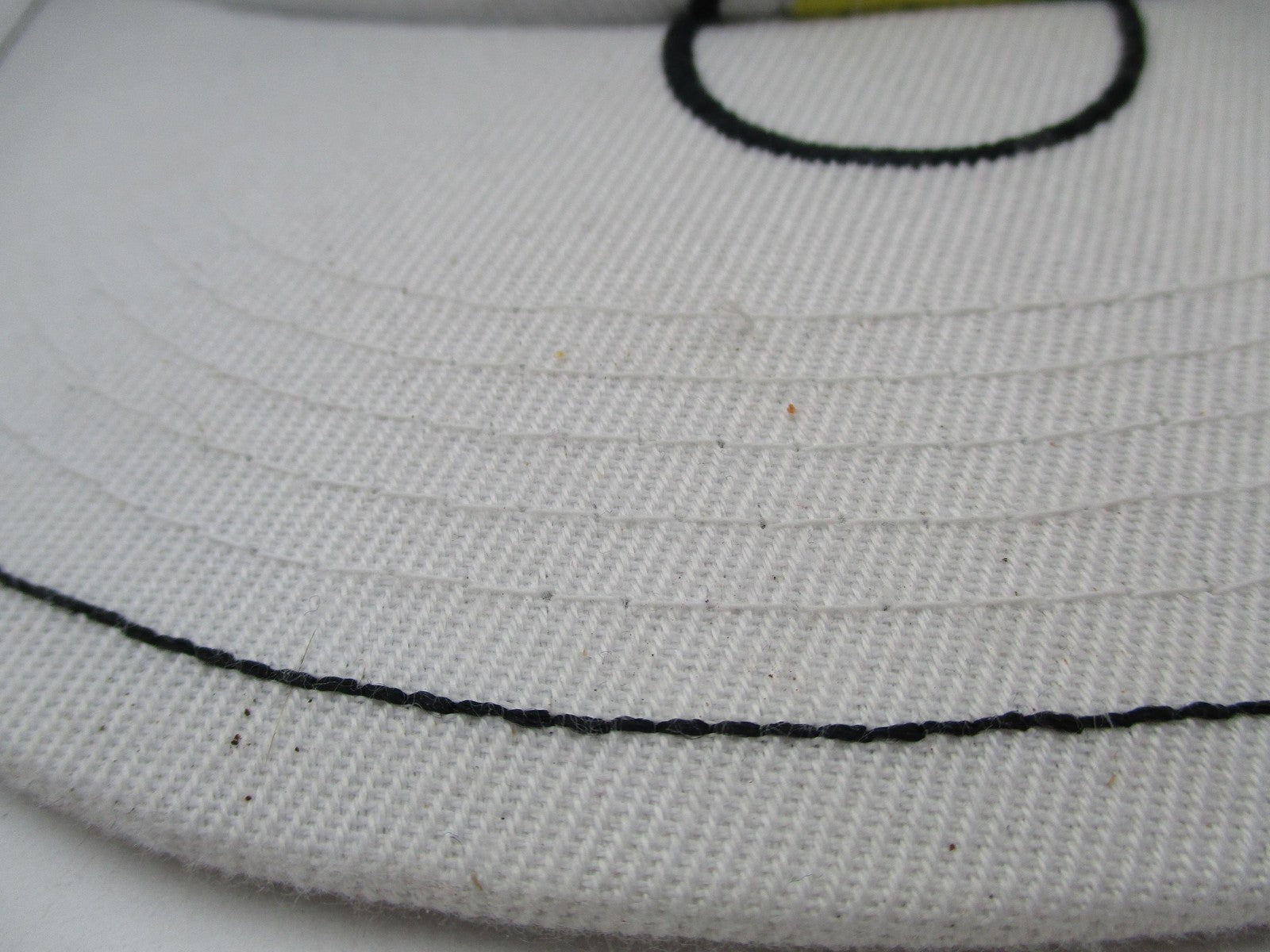 Coogi Hat Cap Fitted Mens 7 3/4 White Colorful Crowd Graphic Twill Embroidered5