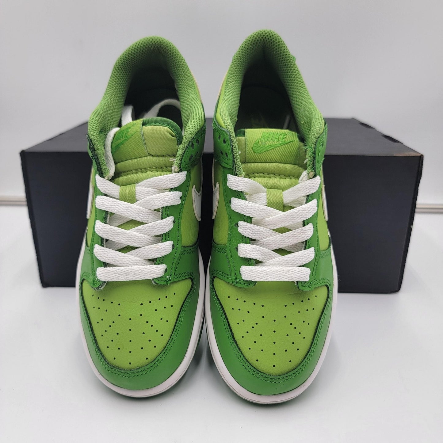 Nike Dunk Low Retro Mens Size 3.5Y Green White DH9765301 Low Top Sneakers