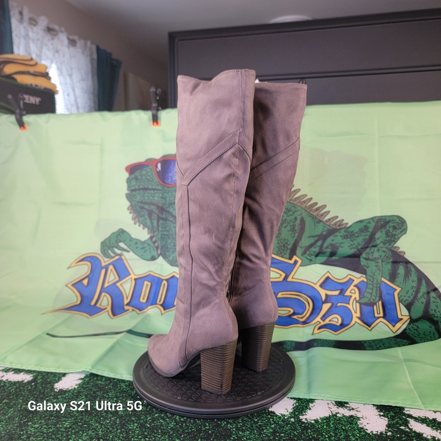 Journee Collection Kyllie Almond Toe Block Heel Zip Up Riding Boot Sz 8.5 Gray1
