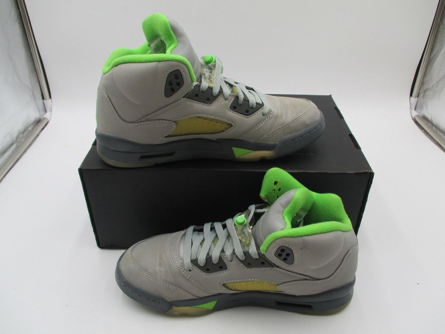 Nike Air Jordan 5 Retro Green Bean Shoes Youth Size 7Y Gray Volt GS DQ3734-0033