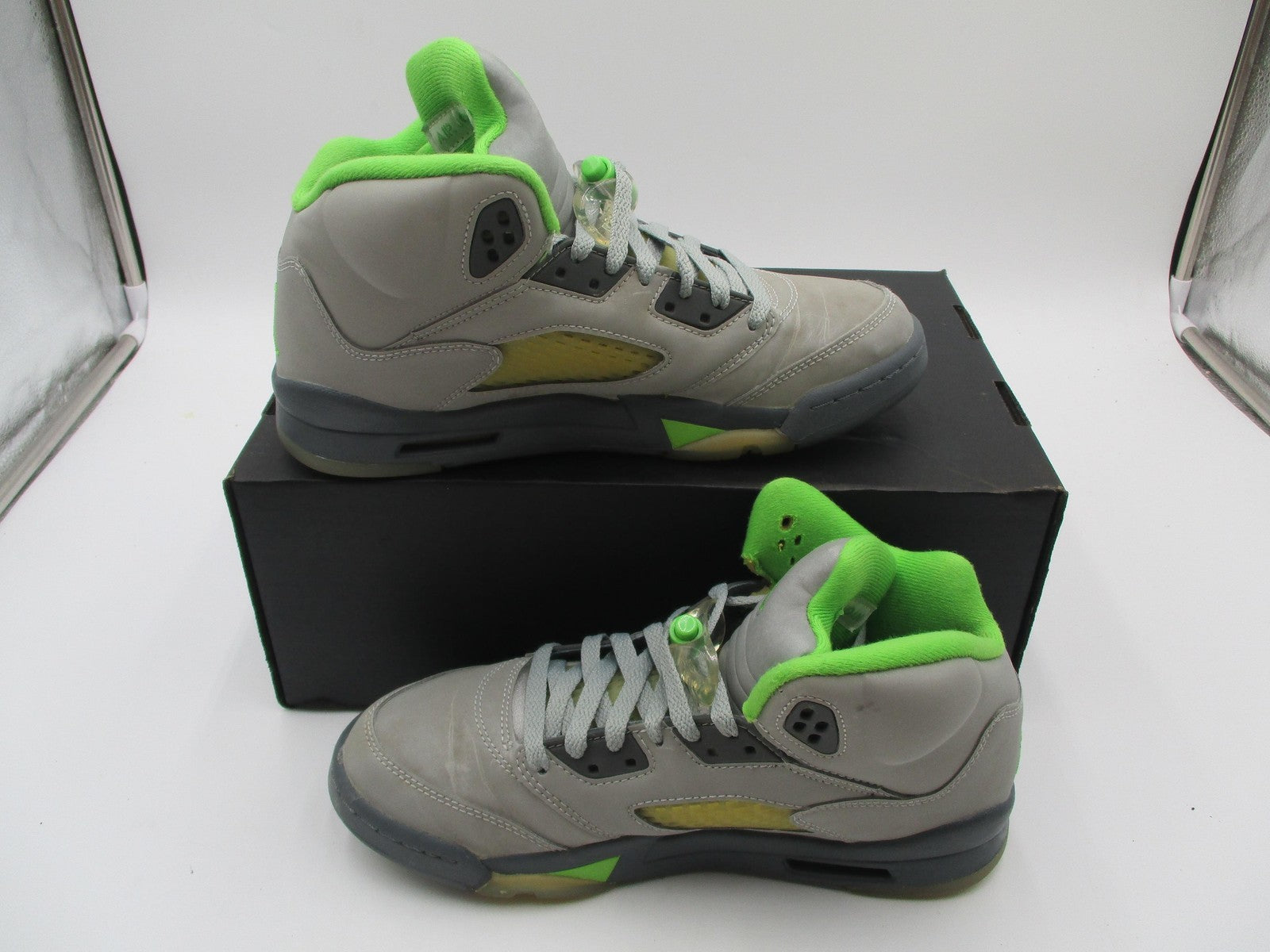 Nike Air Jordan 5 Retro Green Bean Shoes Youth Size 7Y Gray Volt GS DQ3734-0033