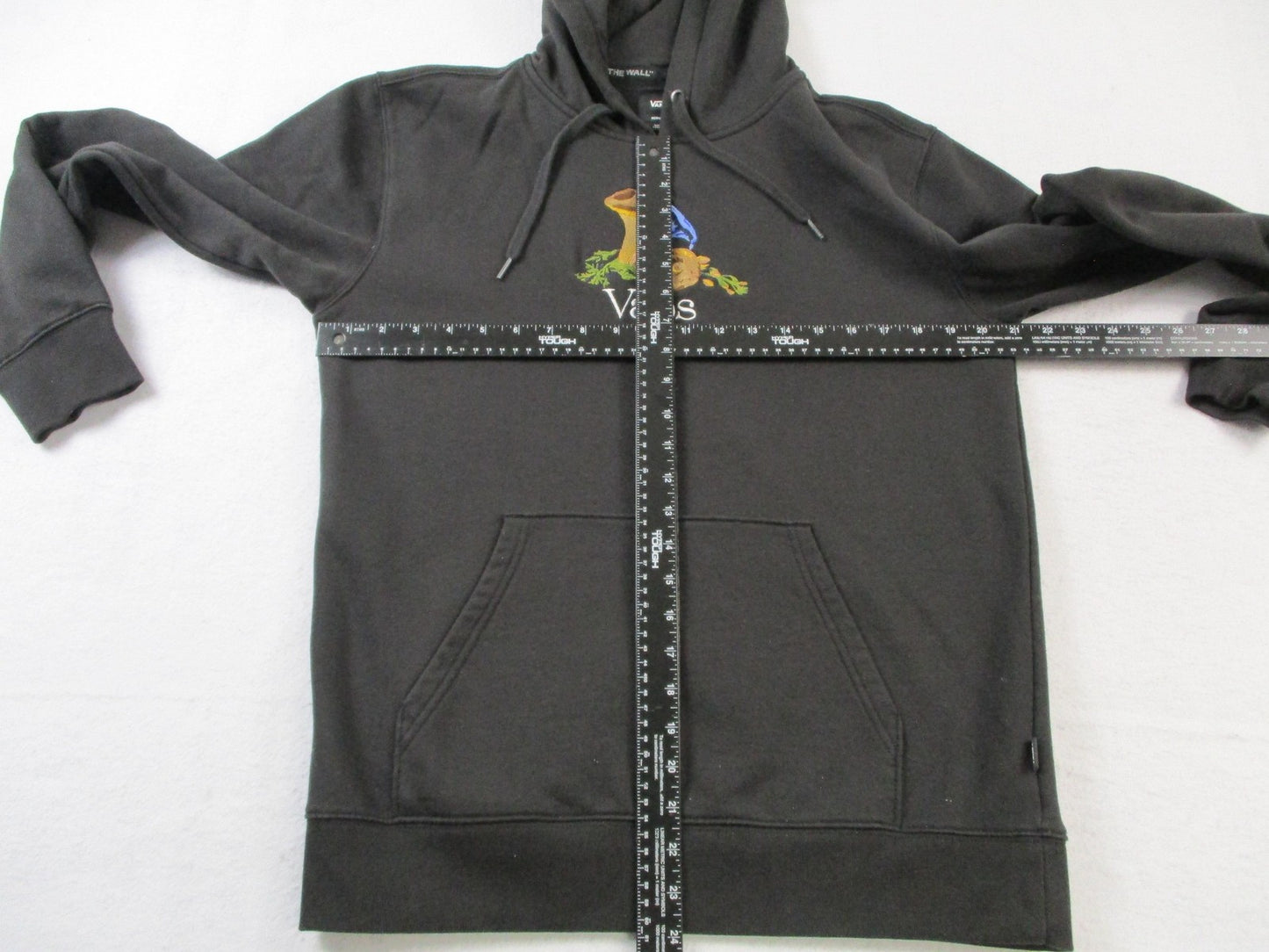 Vans Hoodie Mens Medium Black Pullover Fleece Sweatshirt Mushroom Graphic 16277