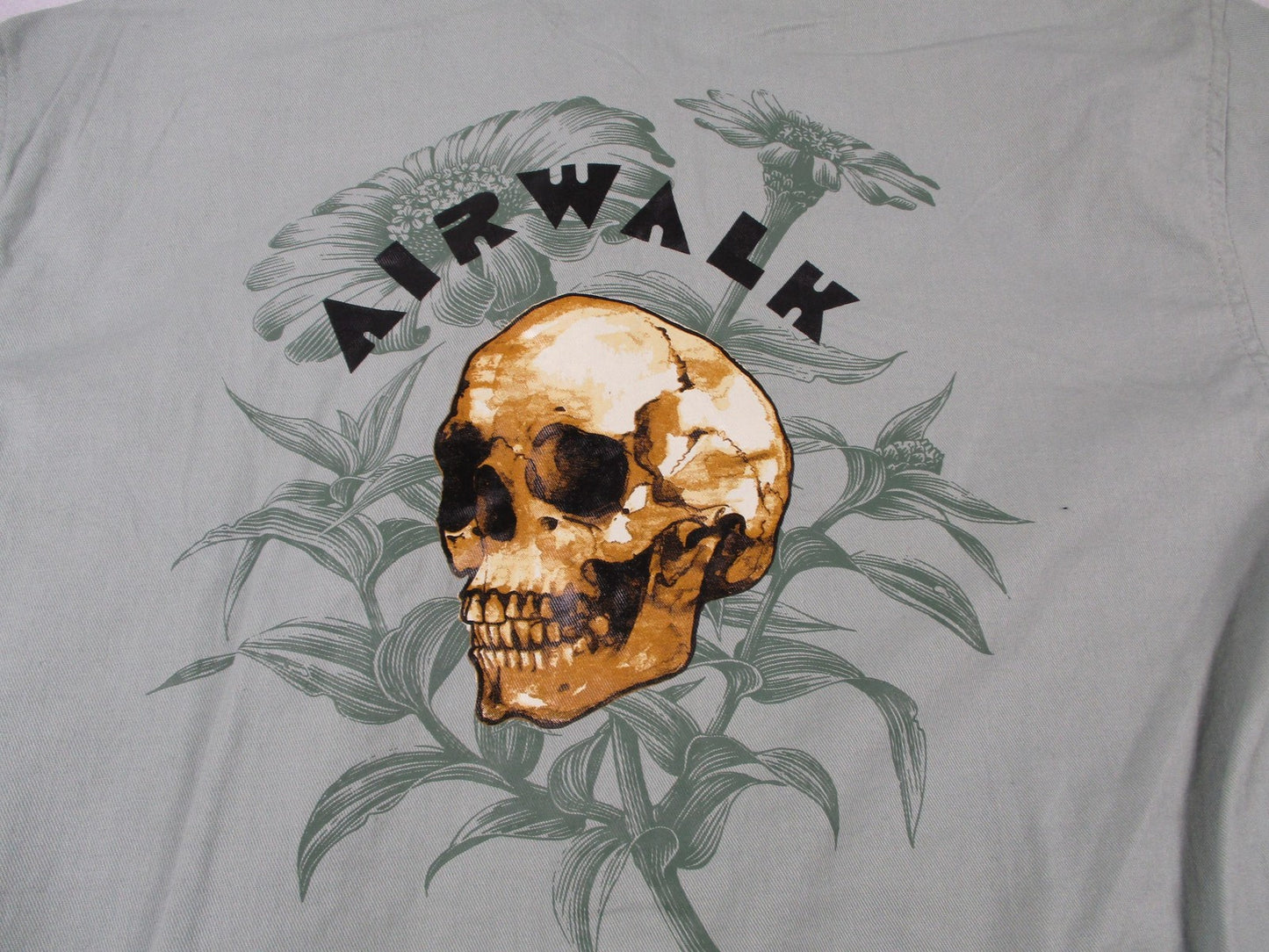 Airwalk Shirt Mens Medium Gray Skull Graphic Skateboarding Woven Button Up 132511