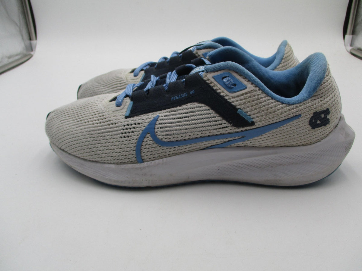 North Carolina Tar Heels Shoes Mens US 9 White Blue NCAA Nike Pegasus 40 Running4
