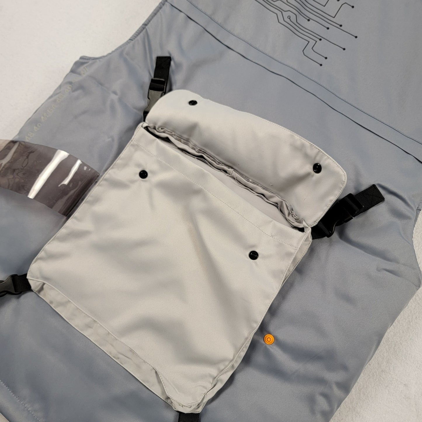 YK Osiris x The Hideout Clothing “Young King I” Tactical Vest Gray M NWT 7617627