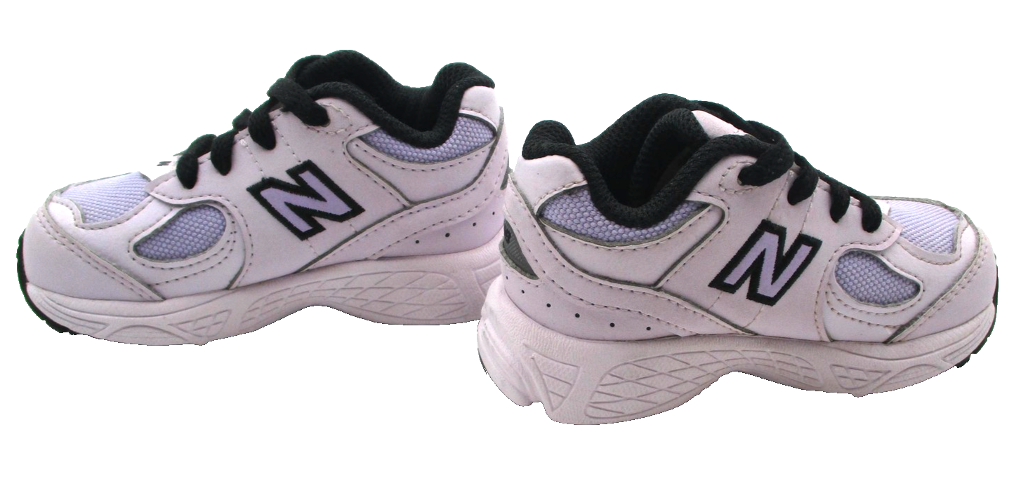 New Balance IC2002PL Shoes Kids Size 5 Purple 2002R Running Athletic Sneaker 1R71