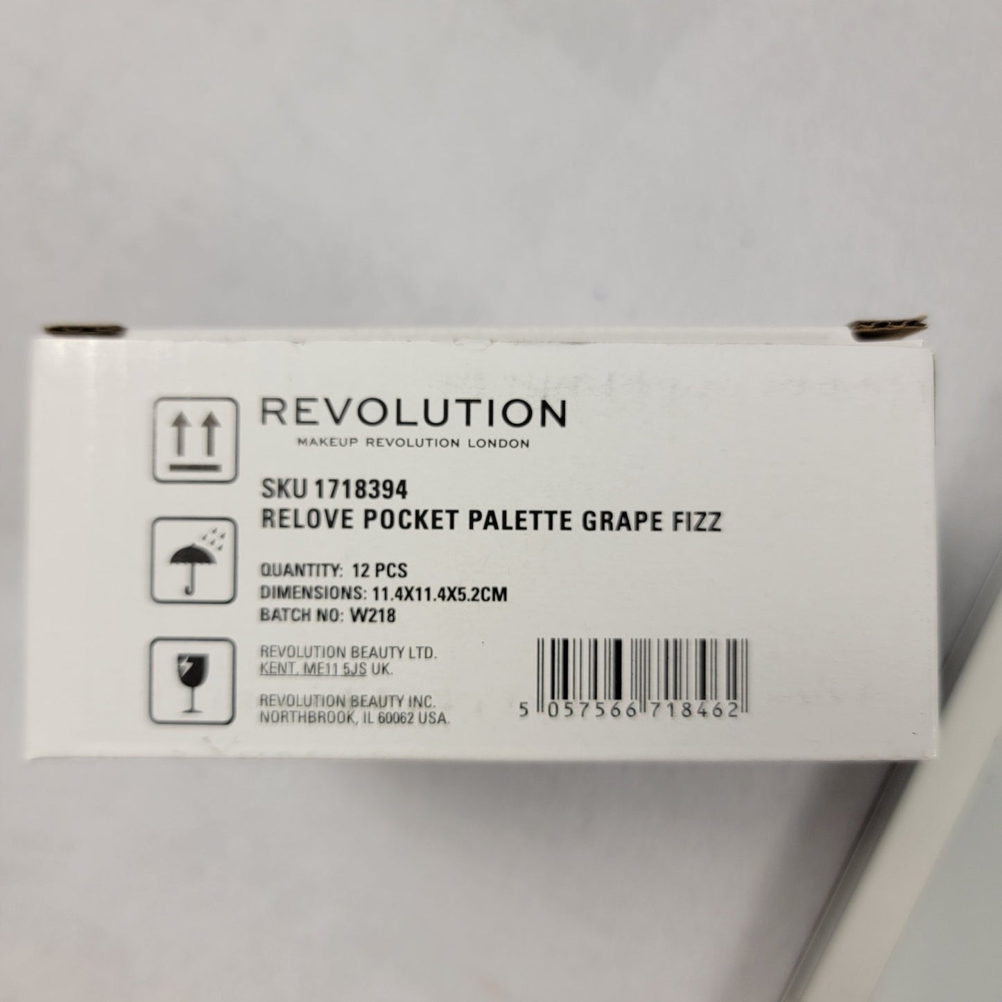 Relove by Revolution Grape Fizz Eyeshadow Palette  12 Pack3