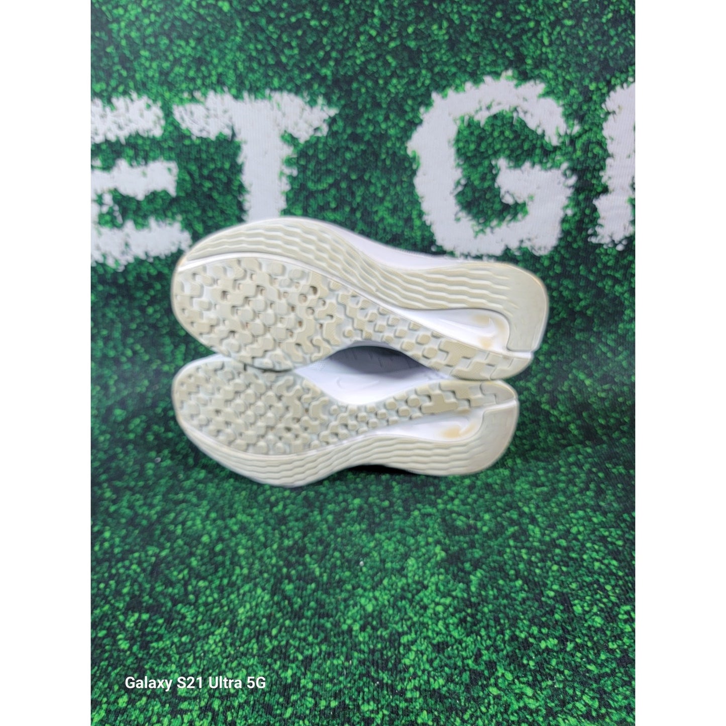 Nike Wmns Renew Serenity Run 'Pure Platinum' Sz 8 DB05220013