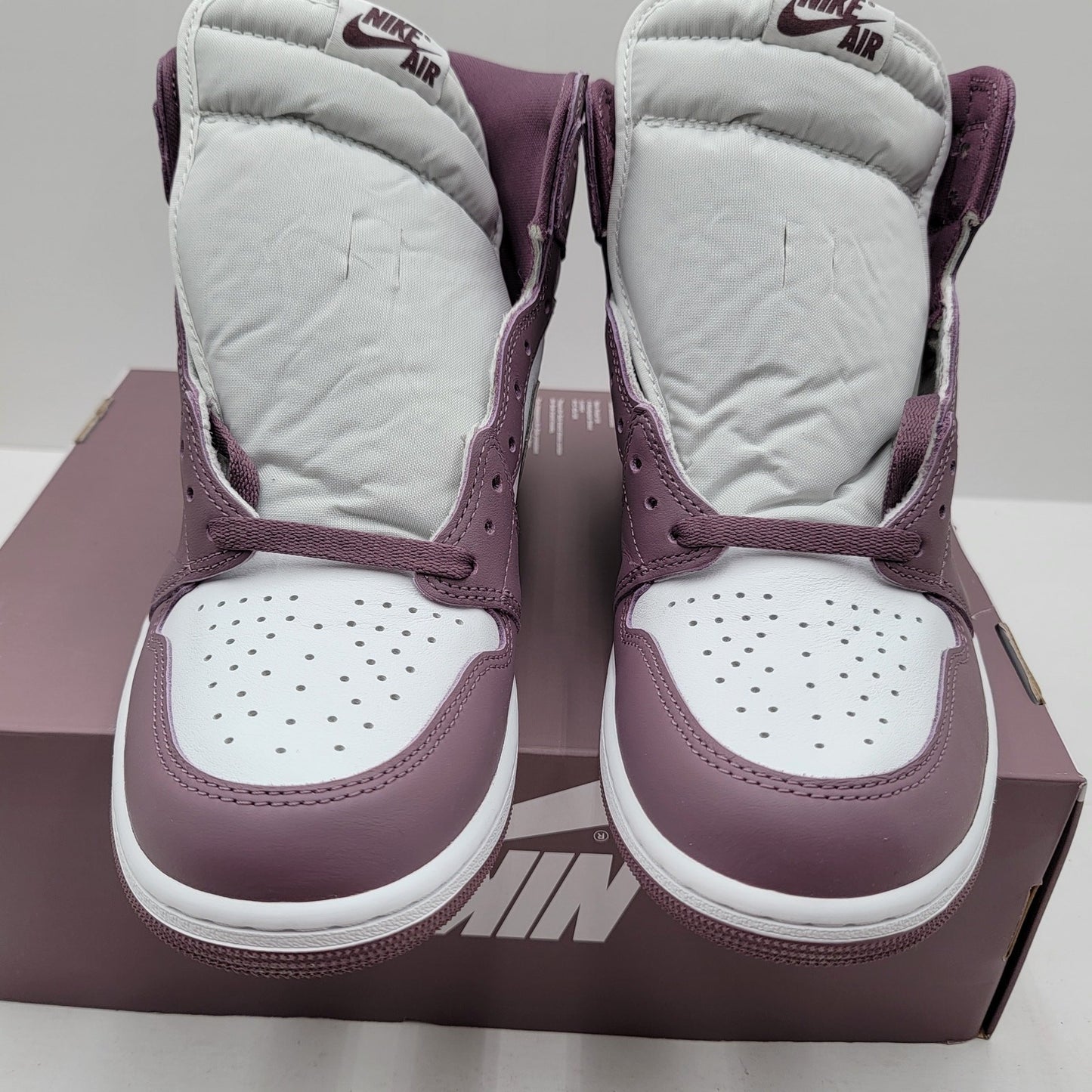 Nike Air Jordan 1 Retro High OG Mauve - Men's Size 102