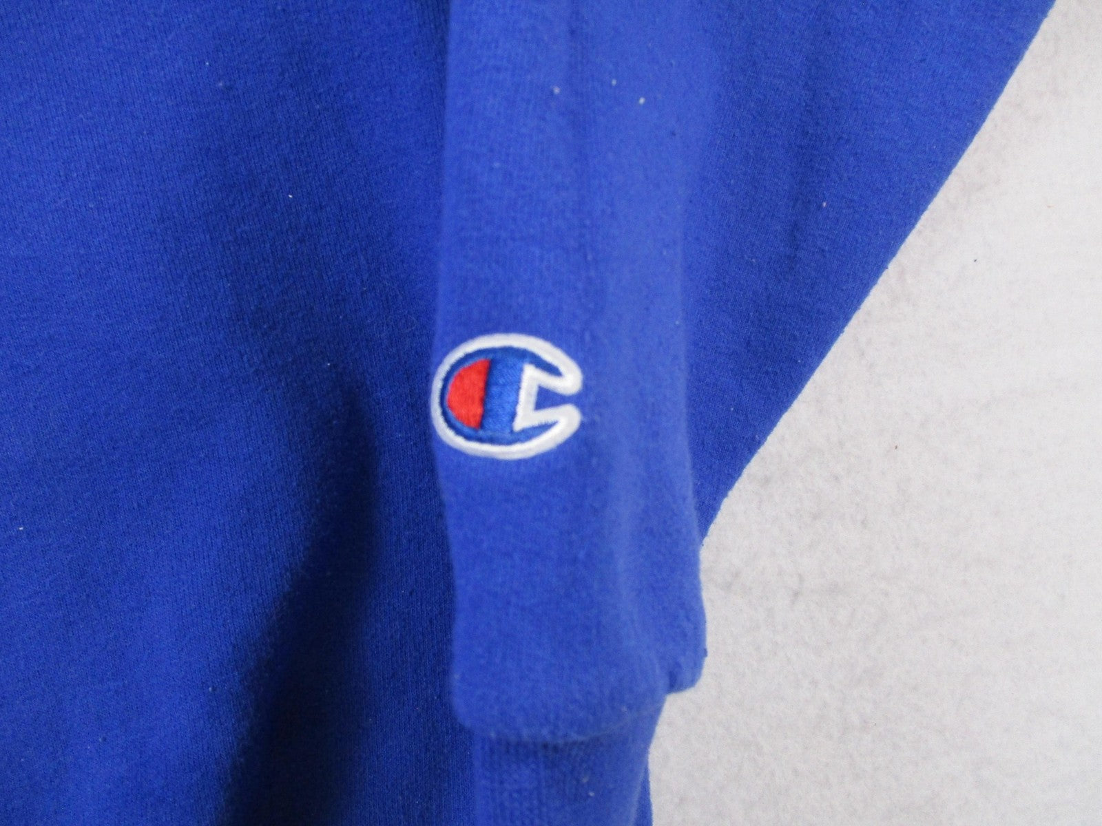University Of Delaware Sweatshirt Mens Small Blue NCAA College Champion 17434