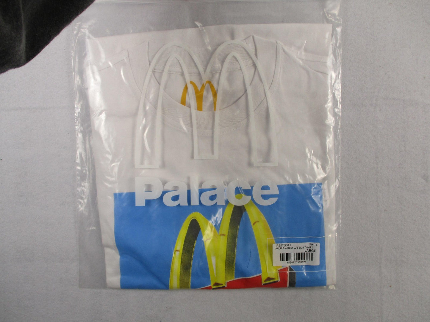 Palace McDonald's Sign Shirt Mens XL White Graphic Streetwear Skateboarding 12859