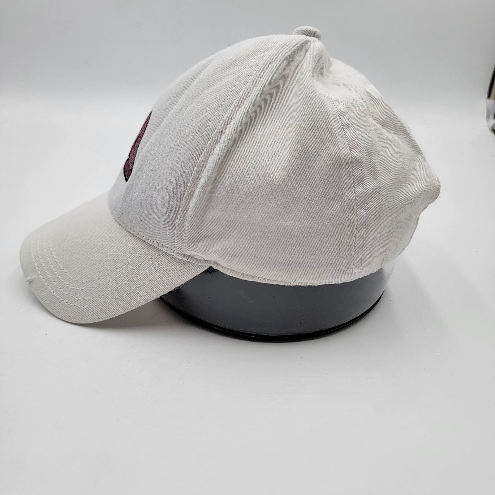 Wild Fable Women's Baseball Hat Cap "LA" Twill Strap Back White Curved Bill Hat1