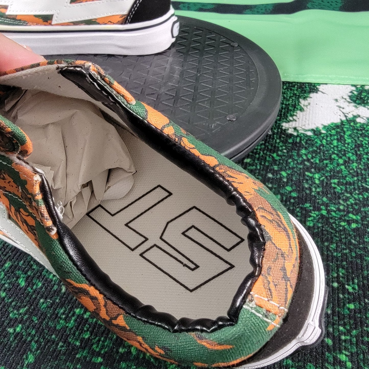 Revenge x Storm Vol.1 Tiger Camo Green Orange Men’s 5 Lace Up Sneakers NIB6