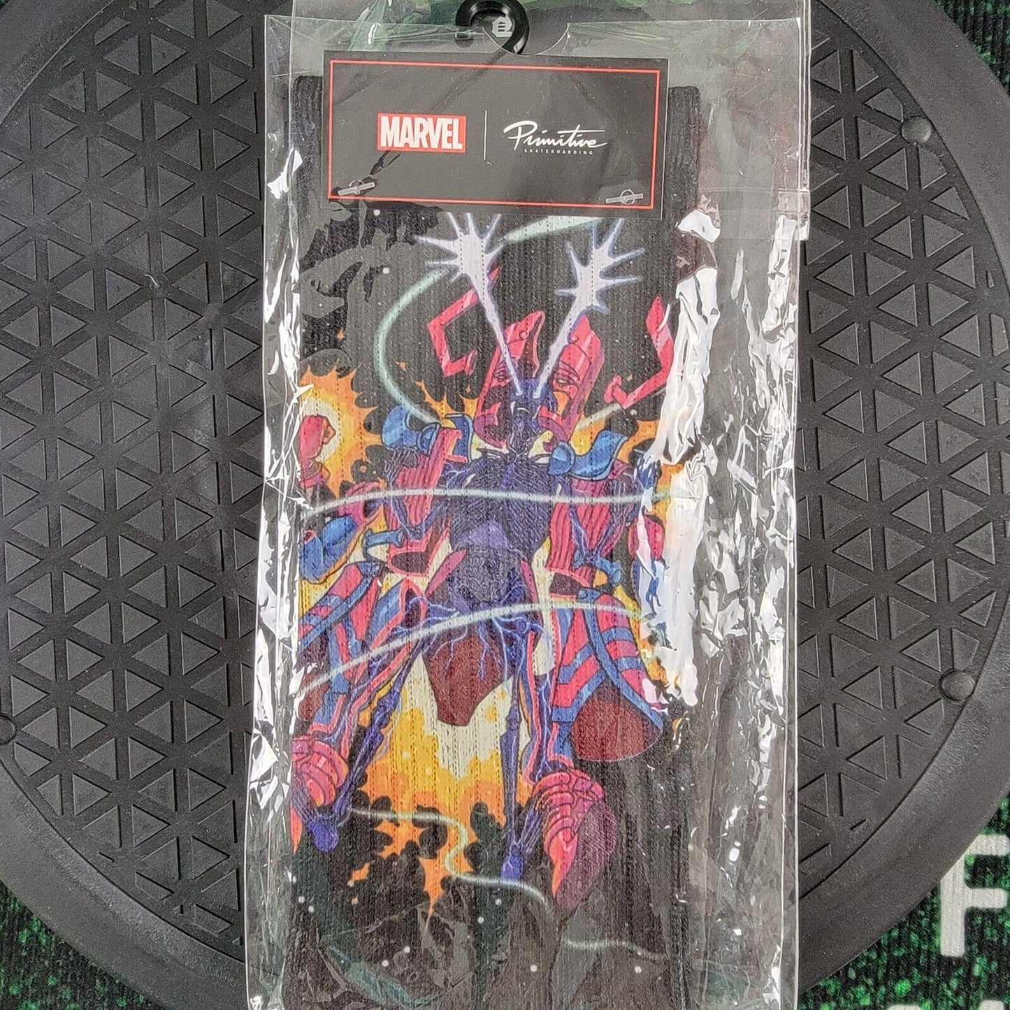 Primitive Skateboarding Men's X Nychos Marvel Galactus Black One Size Socks2