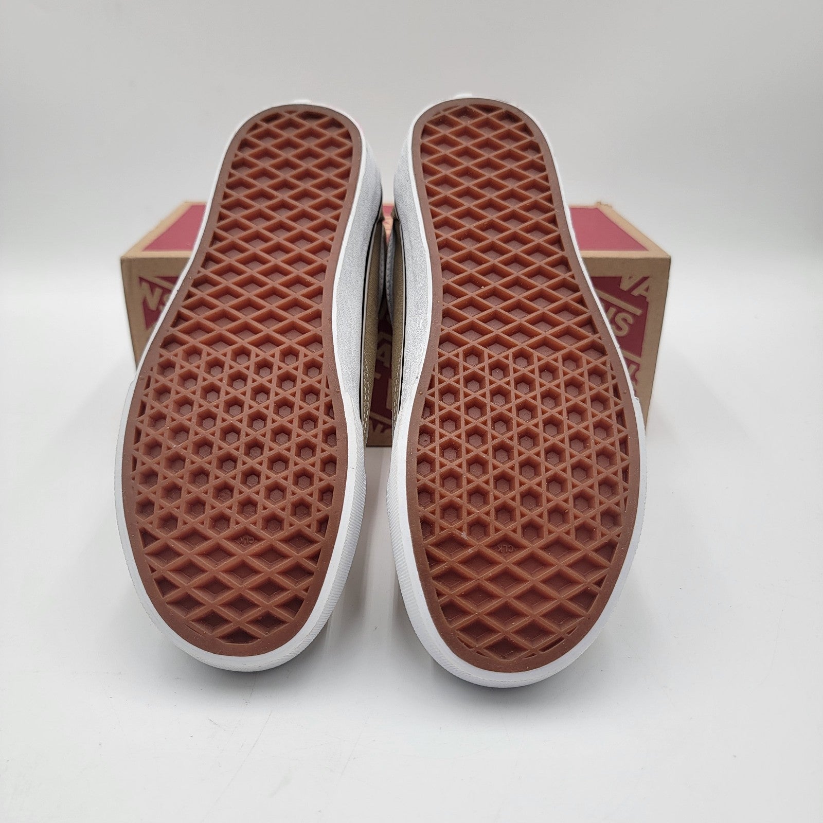 Vans Old Skool Cornstalk True White Size 4.5 Men / 6 Women Sneakers VN0A38G17ZF4