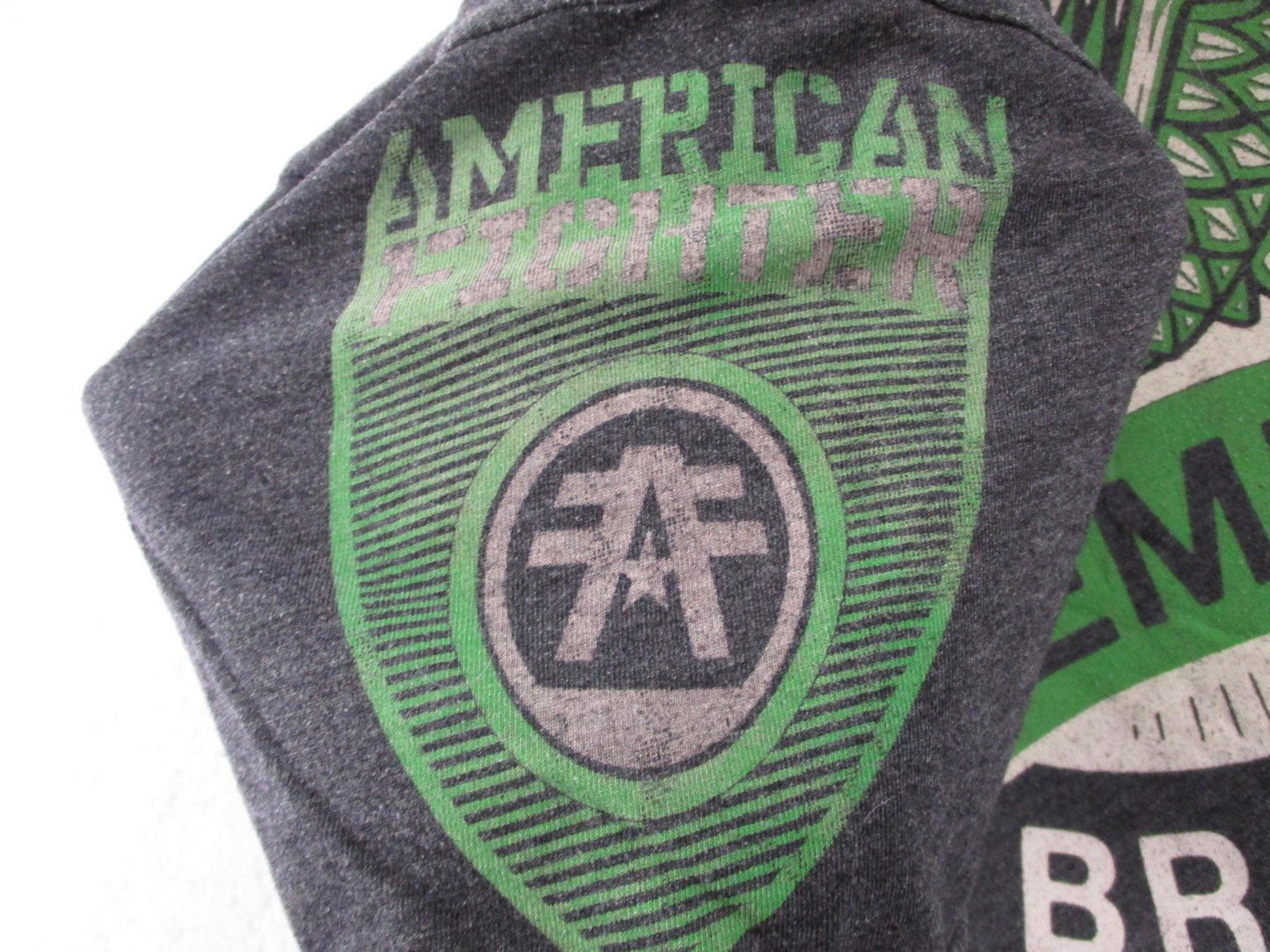 American Fighter Shirt Mens Medium Gray Premium Brand Eagle MMA Graphic Tee9