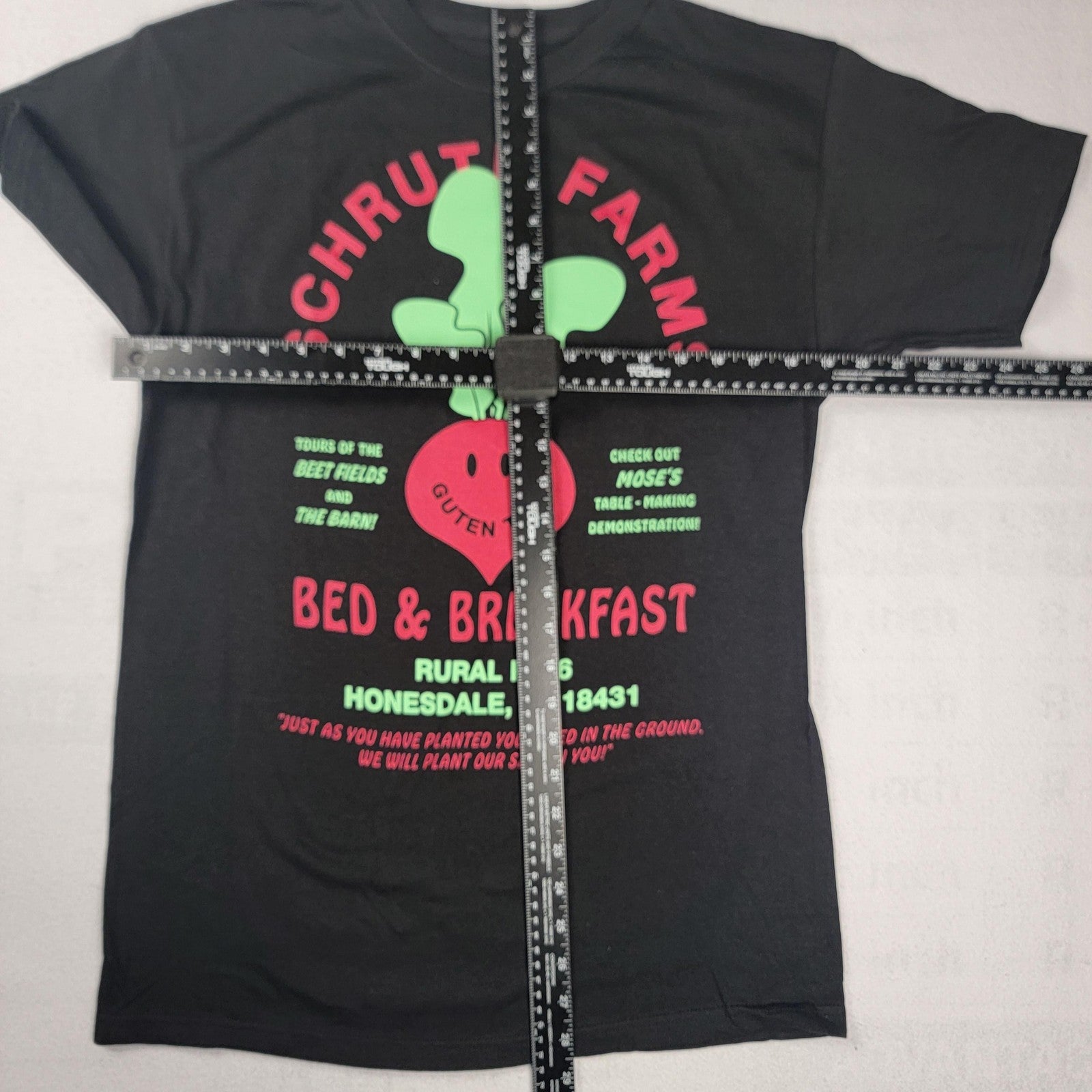 The Office Schrute Farms Tee Mens Med Black TV Show Graphic Bed & Breakfast 10313