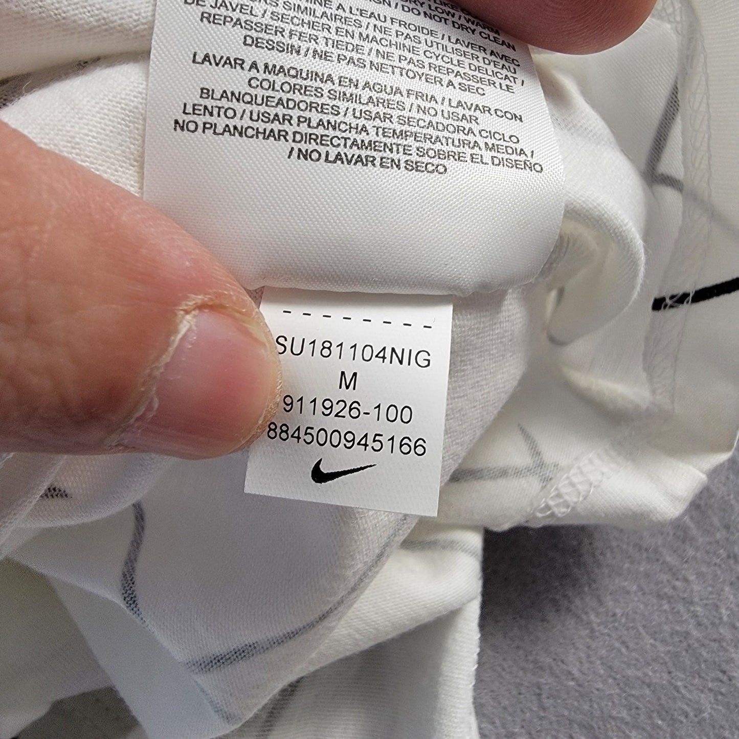 Nike Air Force 1 Sportswear Graphic Tee Mens Medium White NWT 911926100 4455