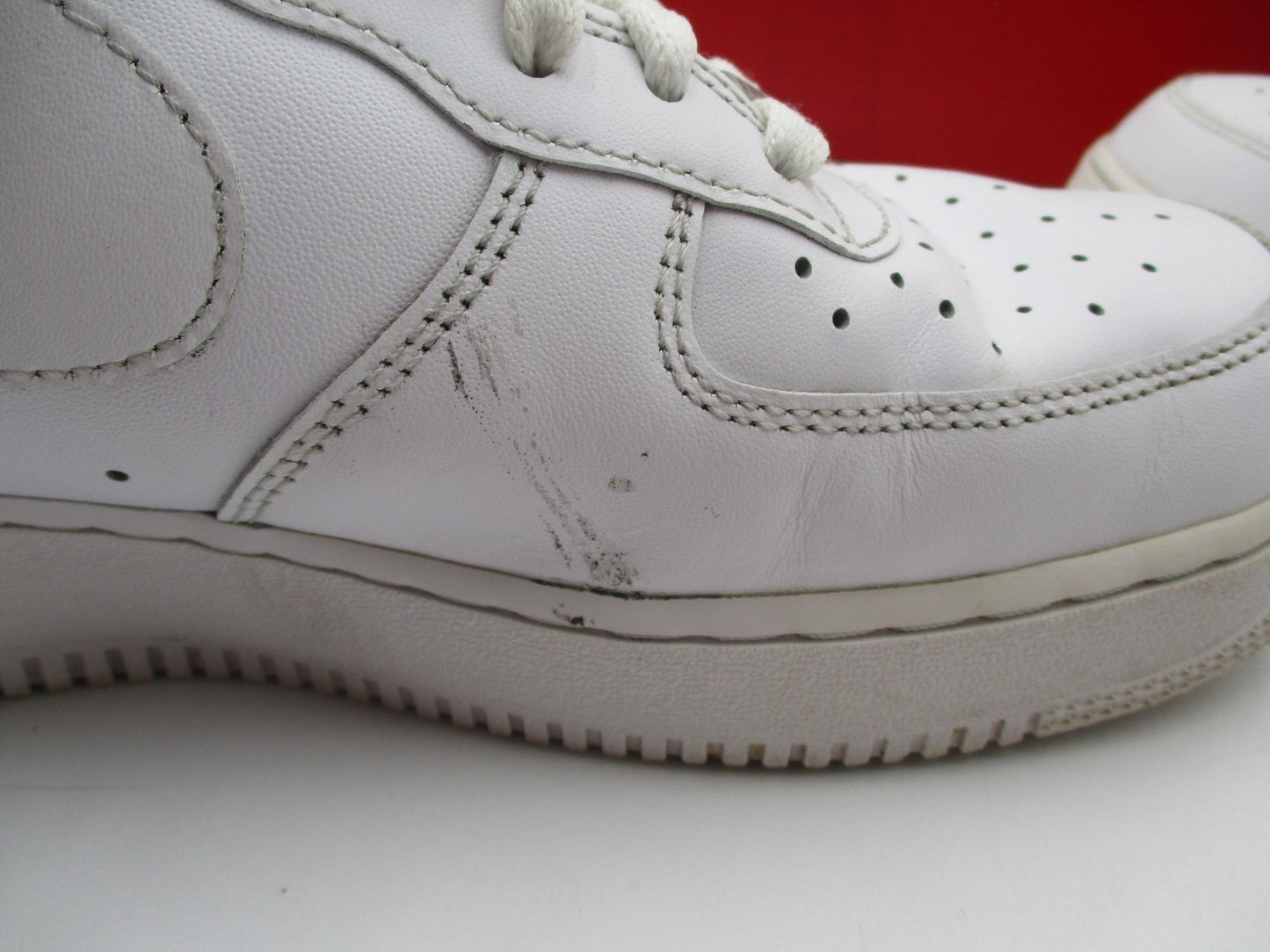 Nike Air Force 1 '07 Mens Size 9.5 White Leather AF1 Sneakers CW2288111 1D512