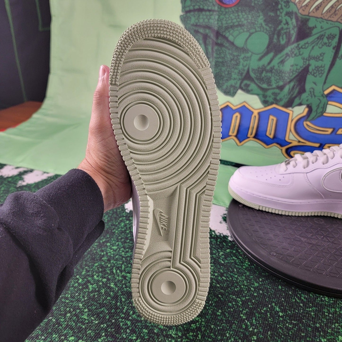 Men's Nike Air Force 1 '07 White/Honeydew-White (DV0788 105) Sz 12M 13.5W6