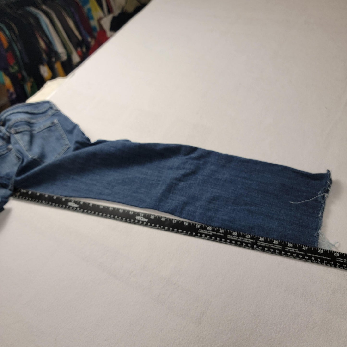 Liverpool Jeans Wmns 6 Blue Straight Leg EcoLogical Findley Denim Distress