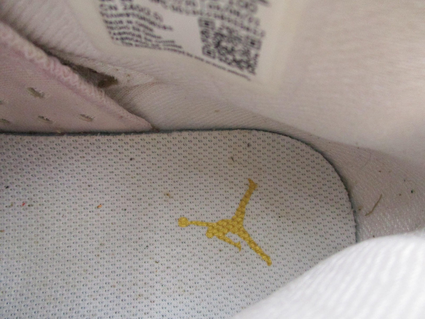 Air Jordan 6 Retro Gold Hoops Shoes Womens Size 7 White Pink Sneakers DH9696-10018