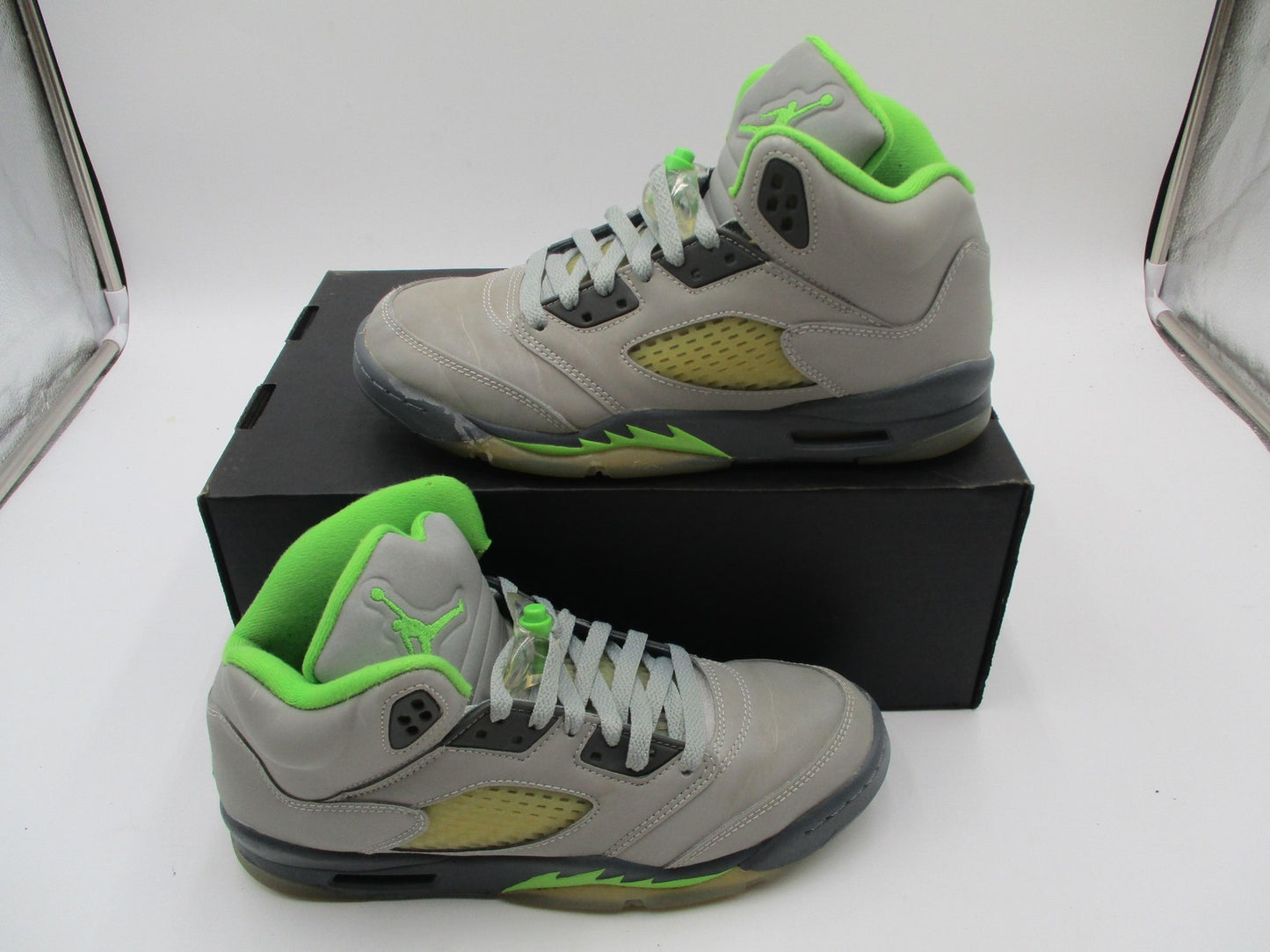 Nike Air Jordan 5 Retro Green Bean Shoes Youth Size 7Y Gray Volt GS DQ3734-0032