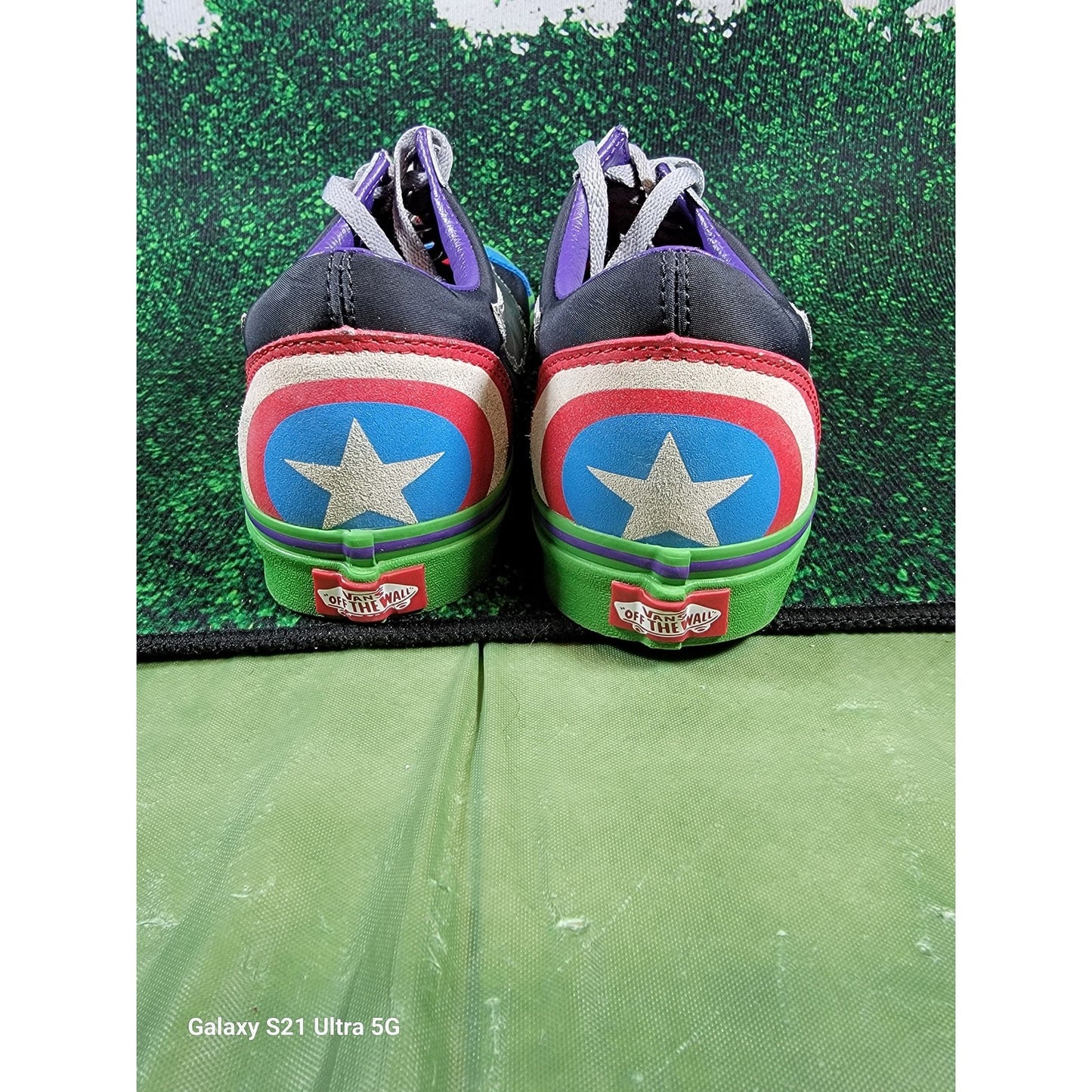 Vans Marvel x Old Skool 'Avengers' Size 11 VN0A38G1U3V4