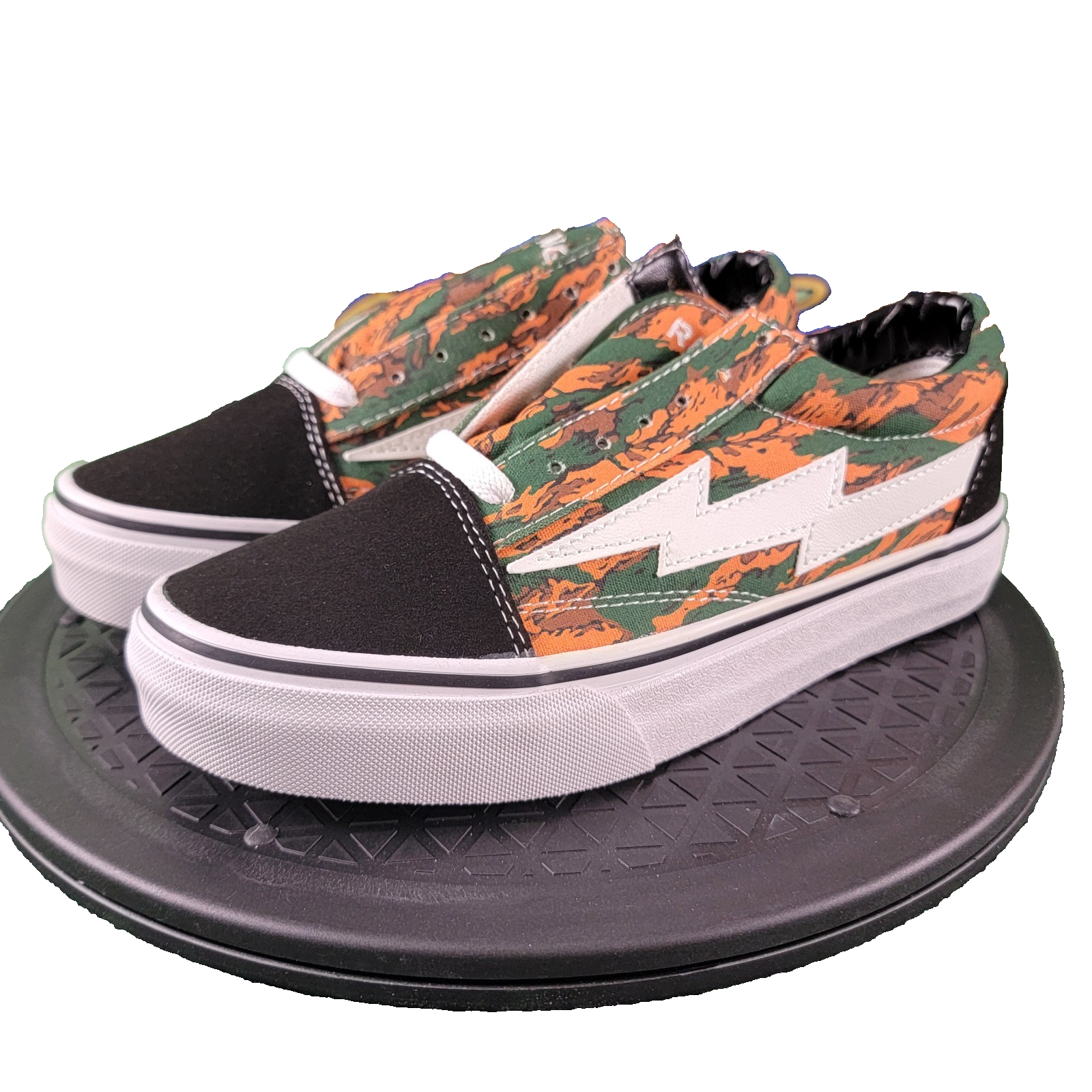 Revenge x Storm Vol.1 Tiger Camo Green Orange Men’s 5 Lace Up Sneakers NIB0