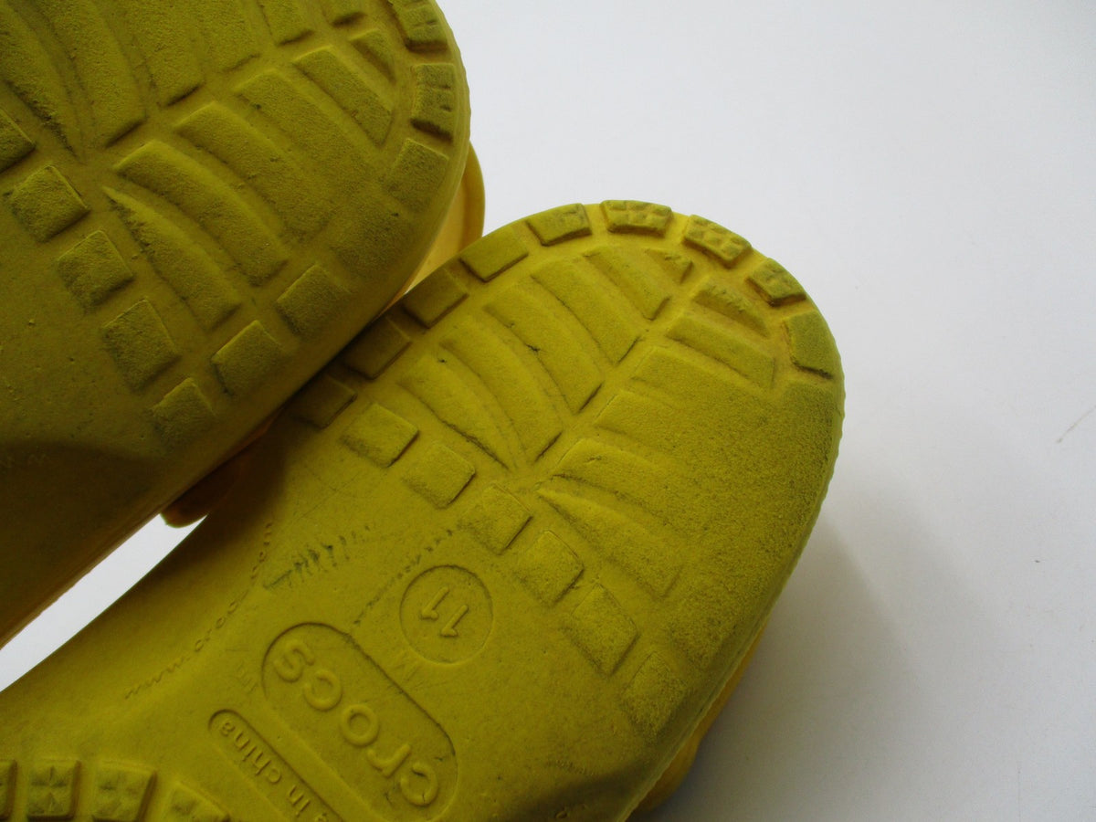 Crocs Classic Clog Shoes Mens Size 11 Yellow Slip On Sandals Comfort Casual10