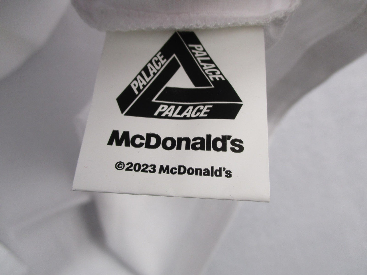 Palace Shirt Mens 2XL White McDonald's Sign Graphic Skate Logo Streetwear