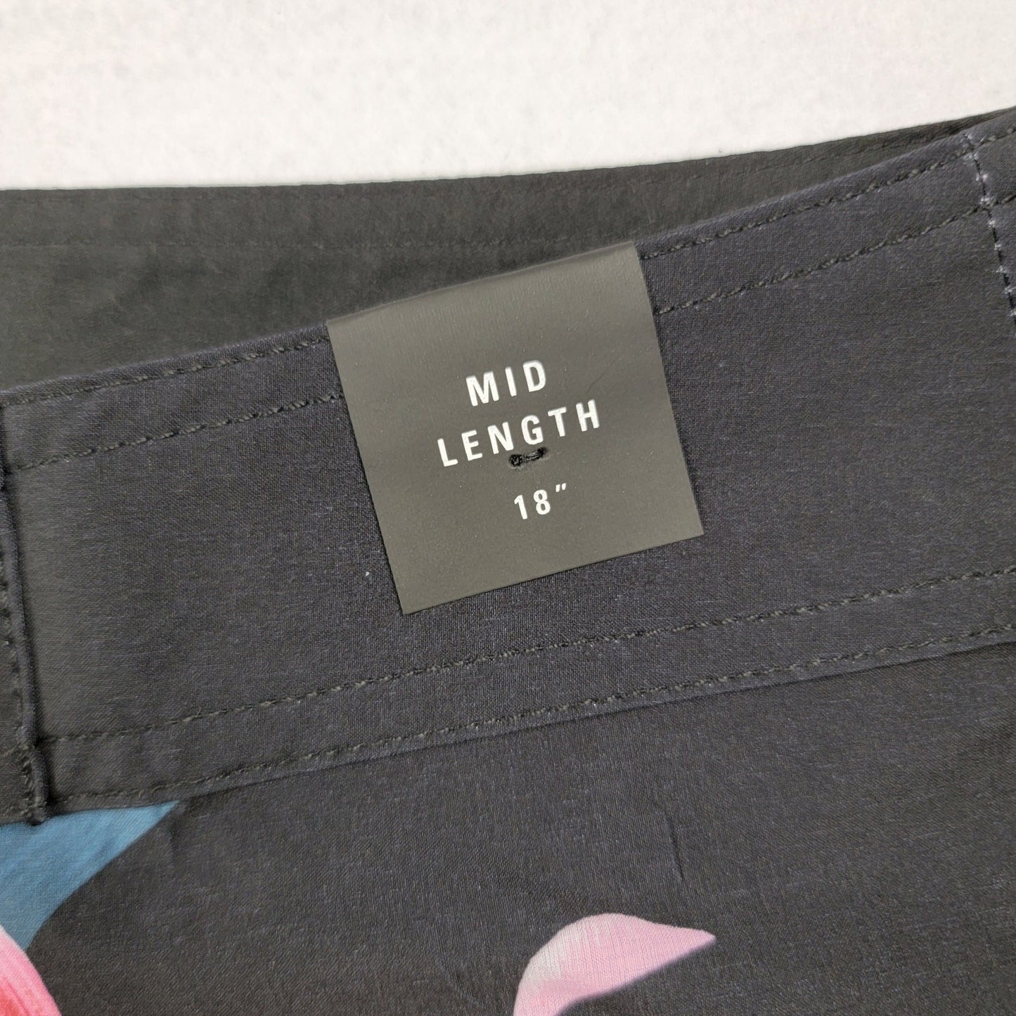 RVCA Men's VA Stretch 18" Floral Boardshorts Black Multi Size 29 NWT Surf Swim3