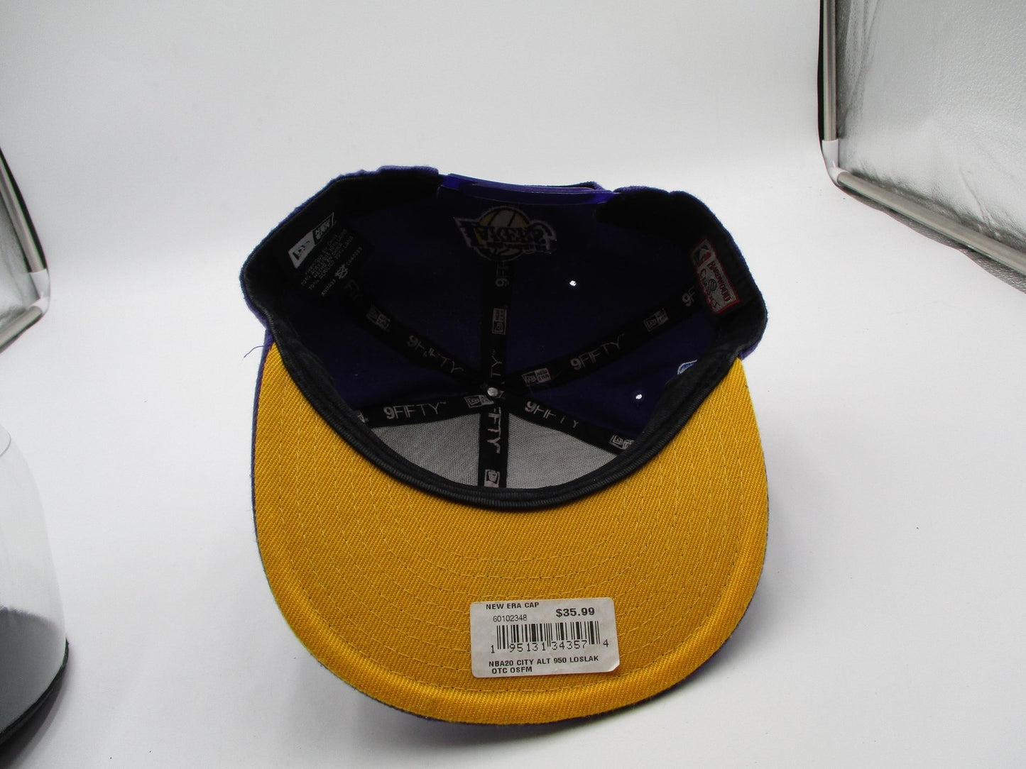 Los Angeles Lakers Hat Cap Snap Back One Size Purple NBA New Era James 2310