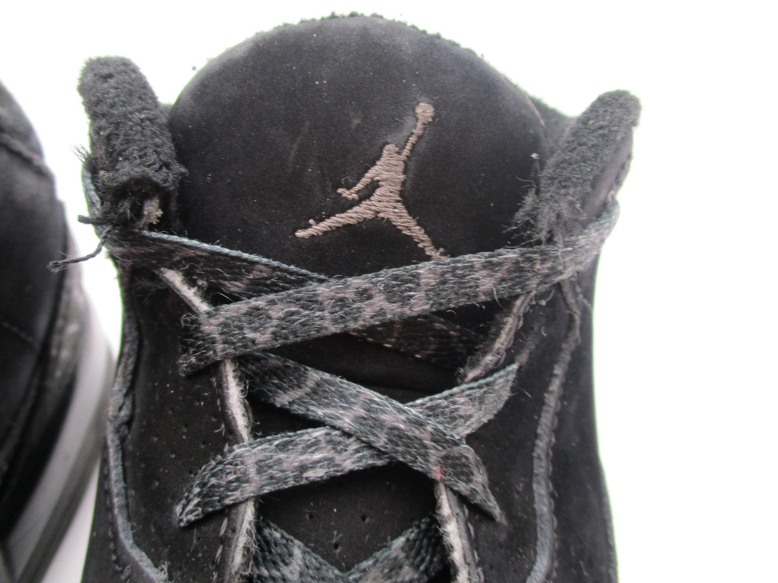 Jordan Kids Size 10C 'Black Cat' Suede Retro Basketball Sneakers DM0968001 1T95