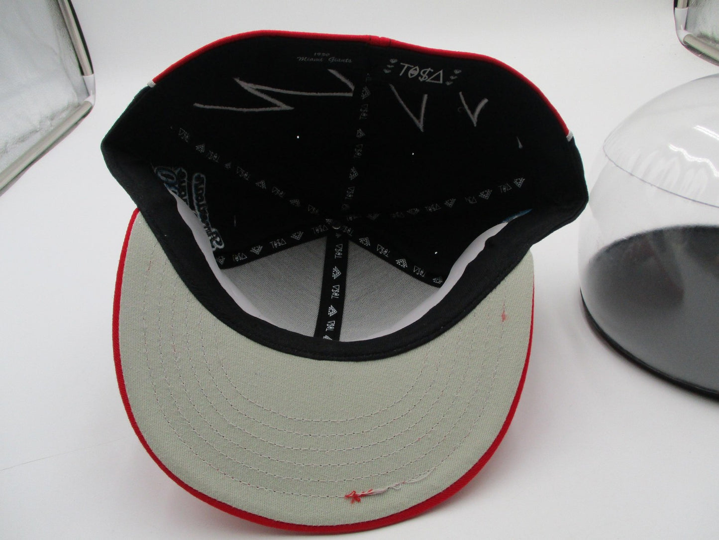 Miami Giants Hat Cap Fitted Mens 7 3/4 Black Red Negro Leagues Baseball TISA HGC9