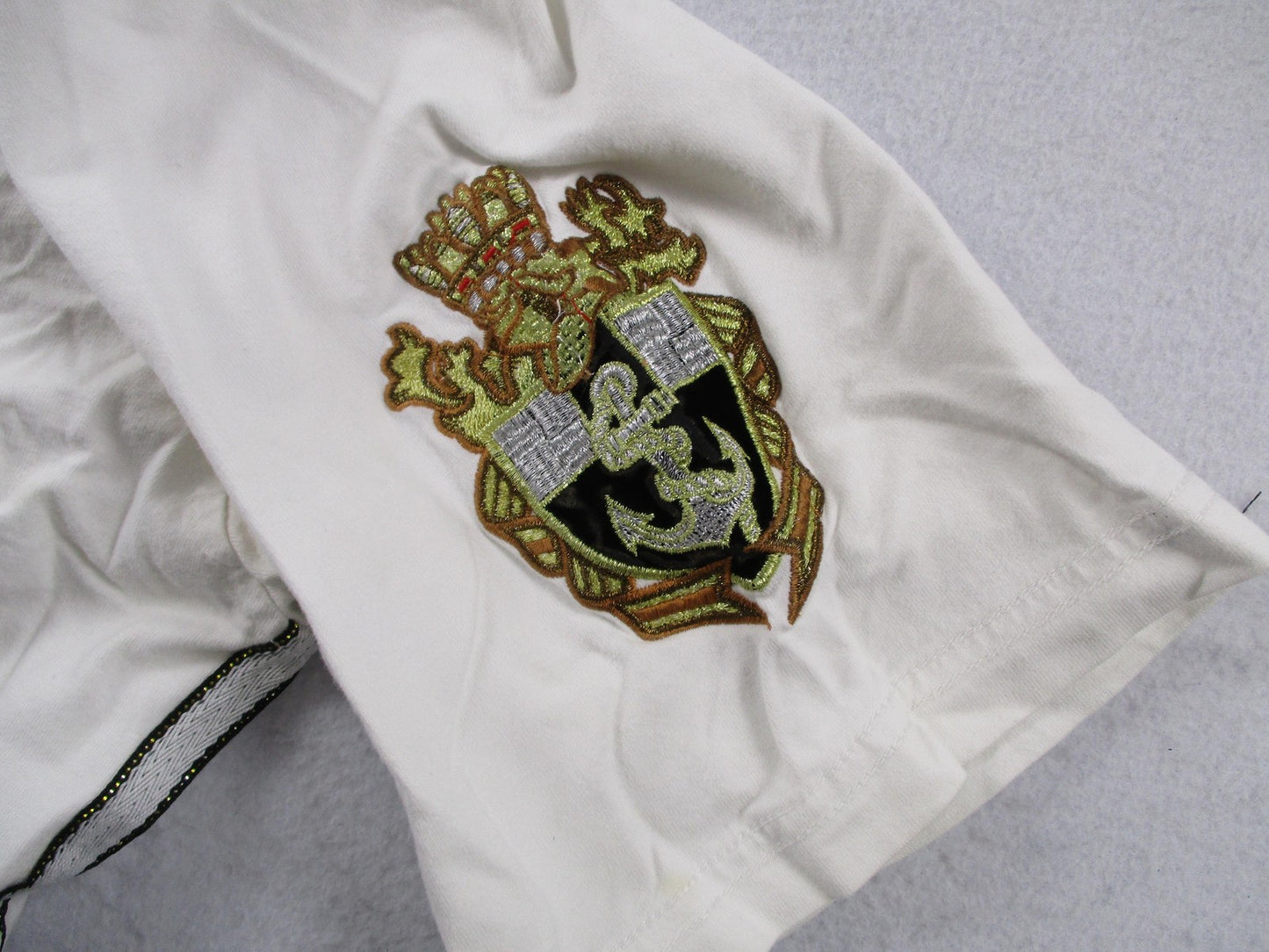 COOGI Shirt & Cargo Shorts Mens 42 White Nautical Anchor Crest Graphic Set 16755