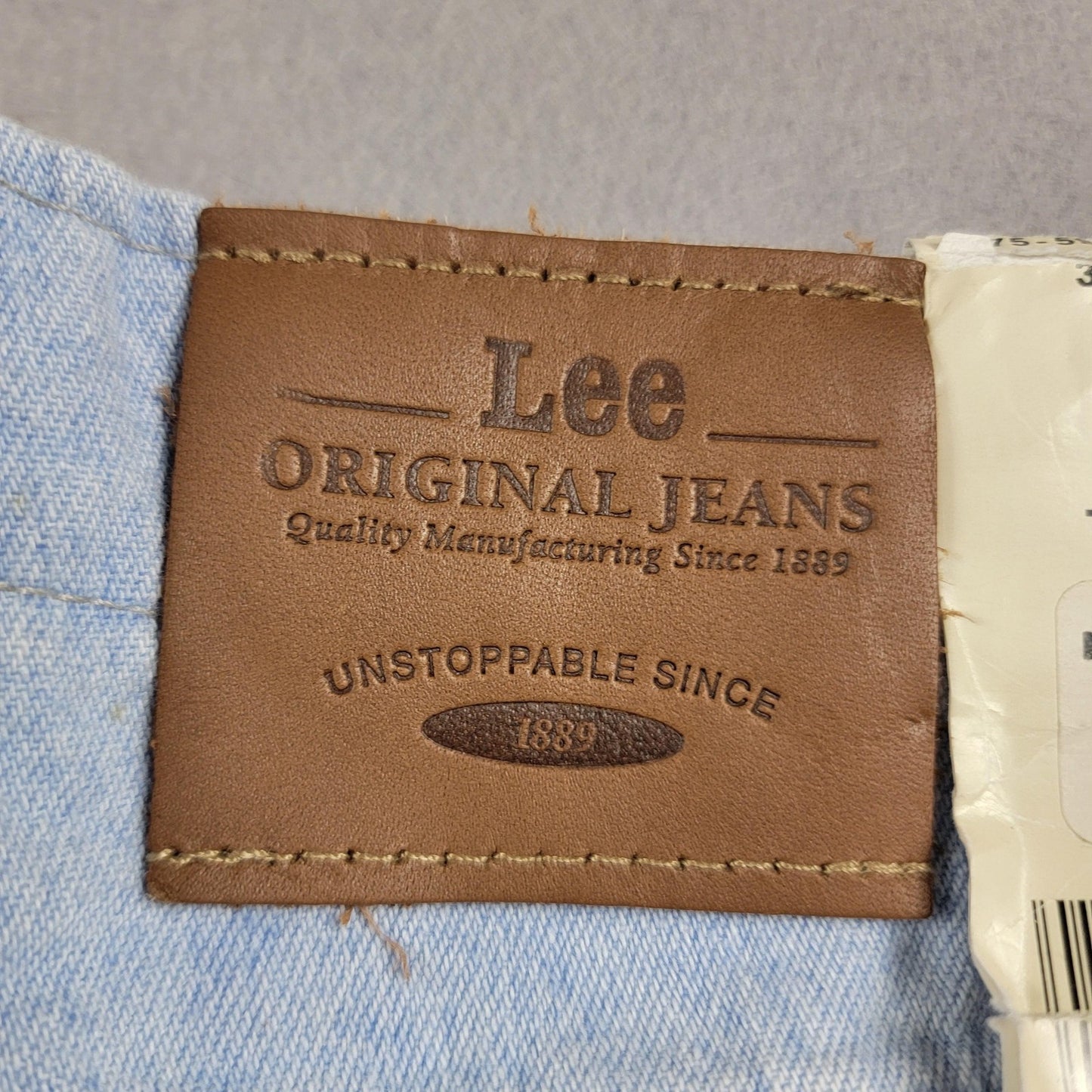 Lee Shorts Womens 10 Blue Denim Side Elastic Light Wash NWT Five Pocket Skylite2