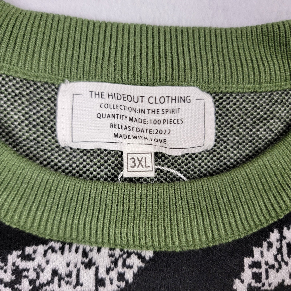 The Hideout Clothing Love Paisley Knit Holiday Sweater Men's 3XL Green NWT2