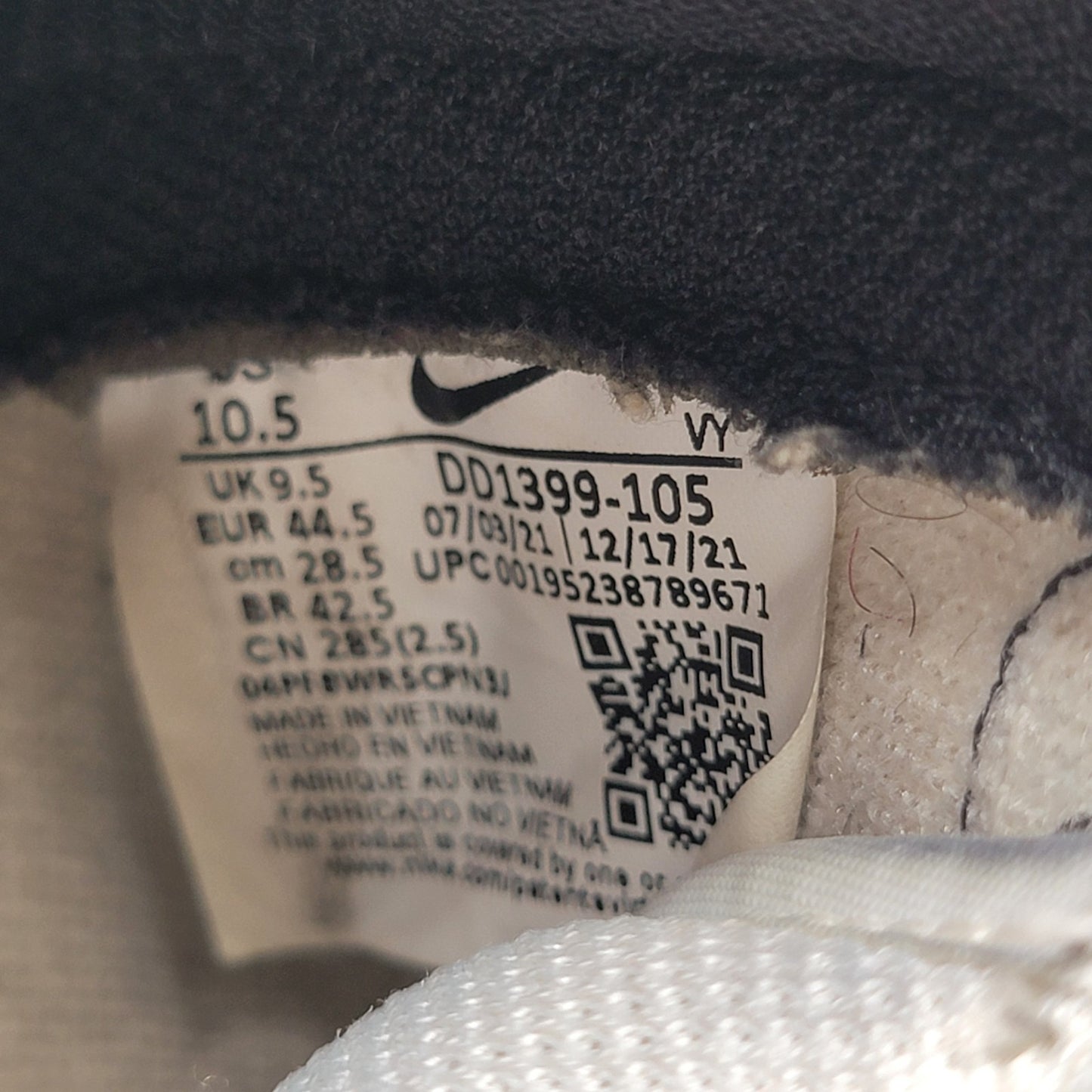 Nike Dunk High Retro Panda Black White DD1399105 Men’s 10.5 Basketball