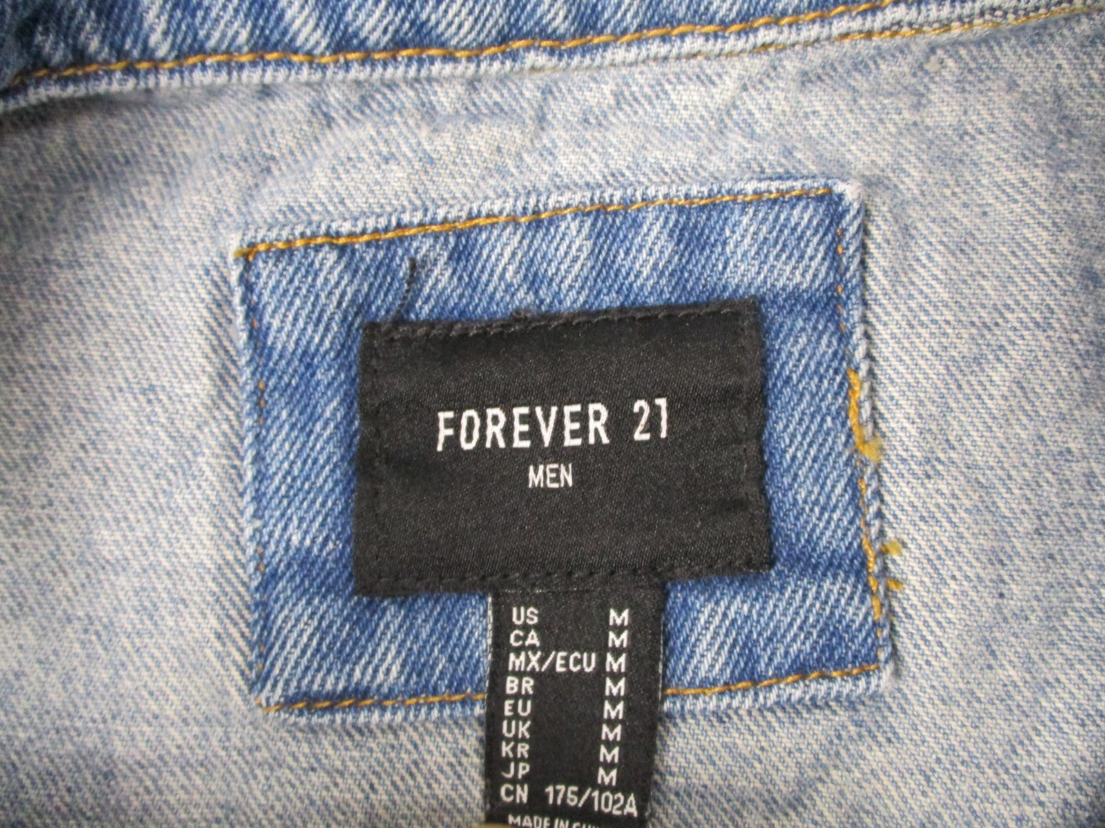 Forever 21 Denim Jacket Mens Medium Light Wash Trucker Rainbow Trim