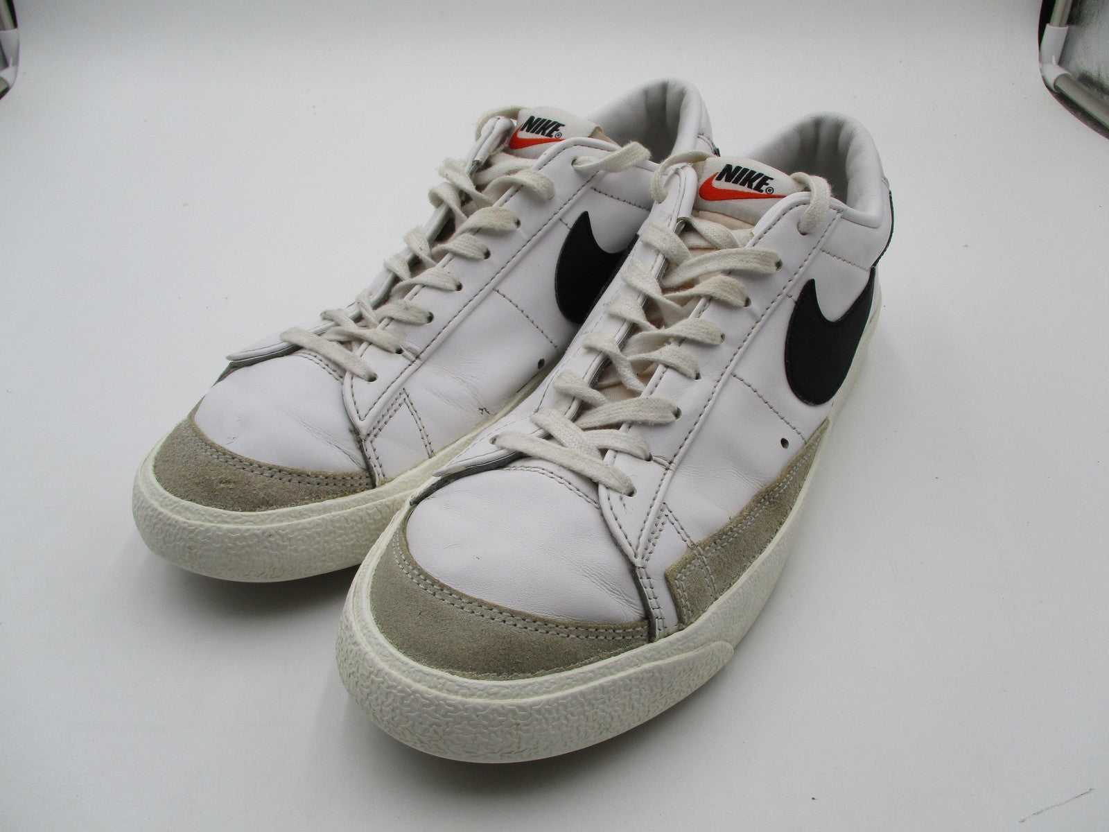 Nike Blazer Low '77 Shoes Mens Size 10.5 White Black Leather Sneakers DA6364-1010