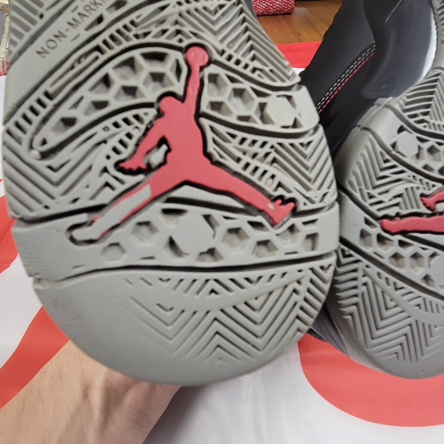 Jordan Prime Flight GS 'Black Gym Red' Sz 7Y 616861 004