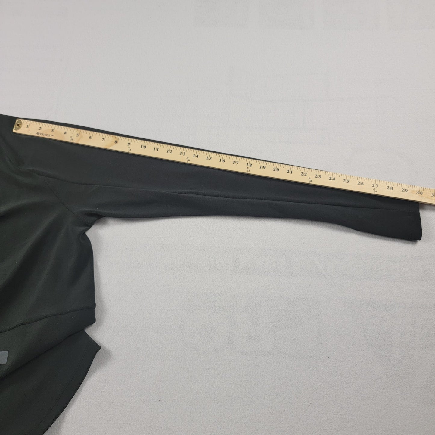 Nike Running Division DriFit 1/4 Zip Running Top Men’s Small Black NWT